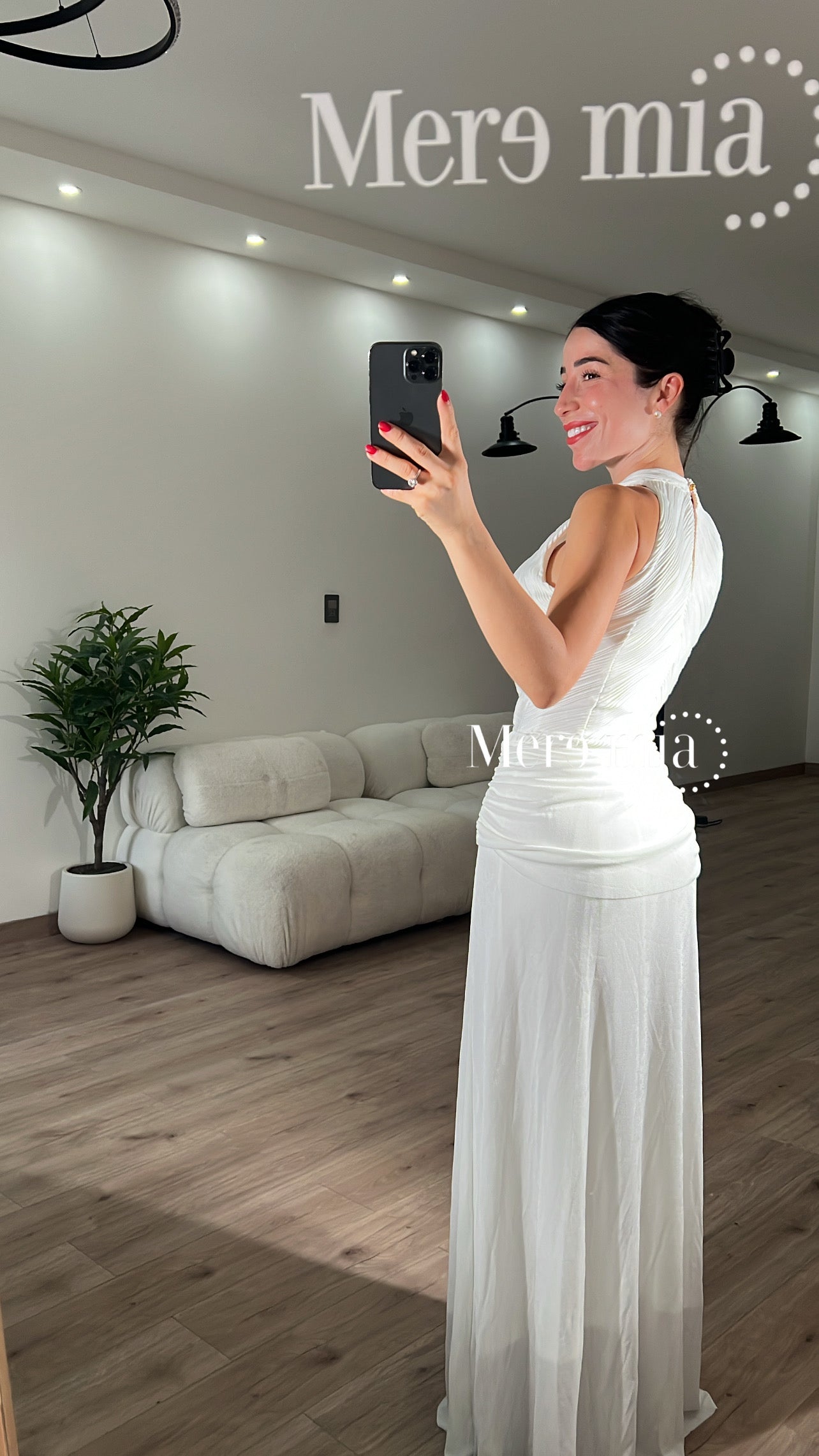 Vestido broche lado