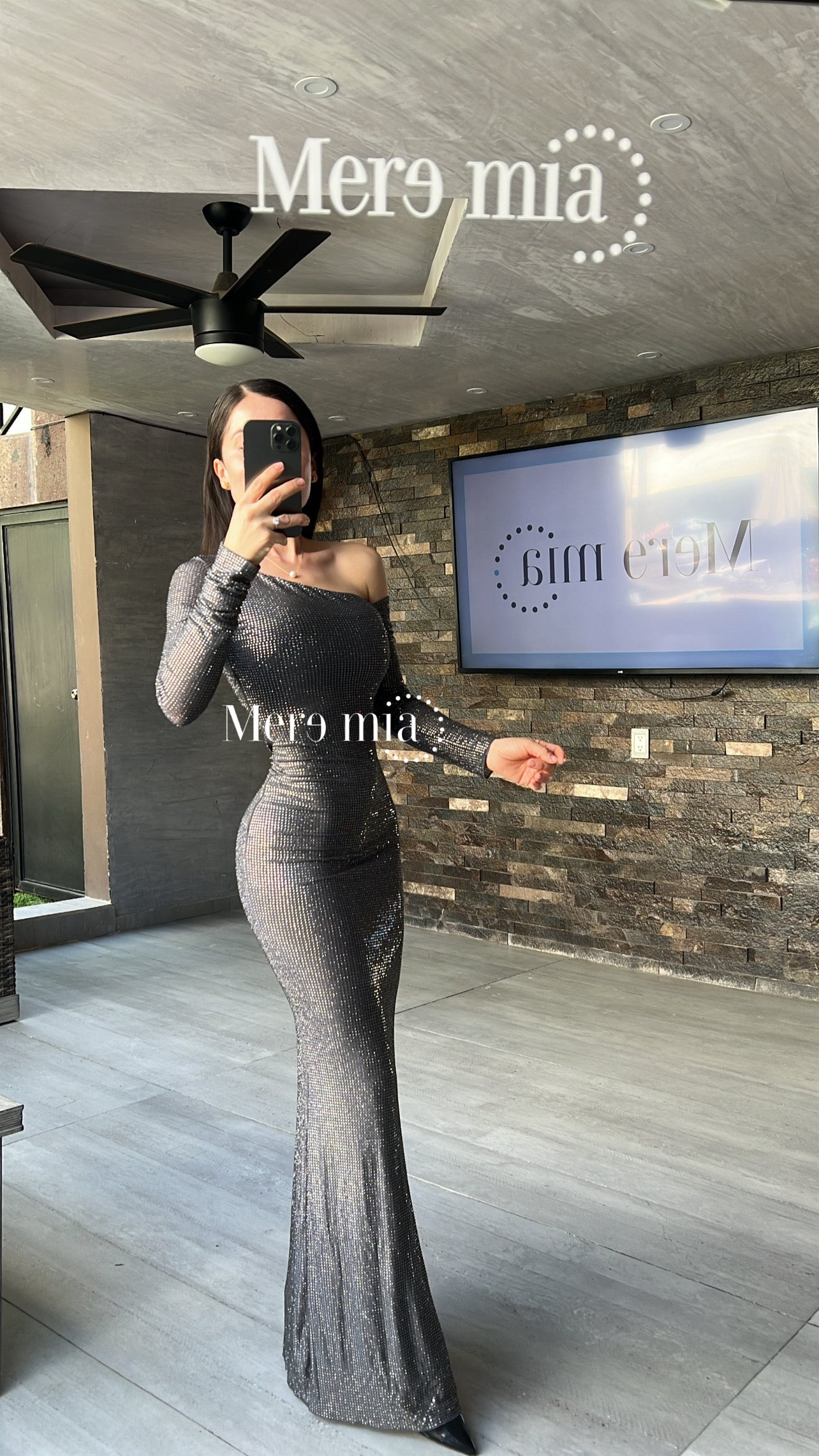 Vestido un hombro puntos suelto