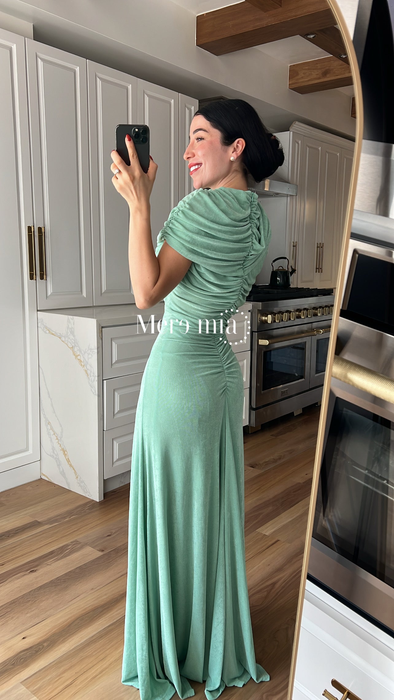 Vestido chal plisado cuello