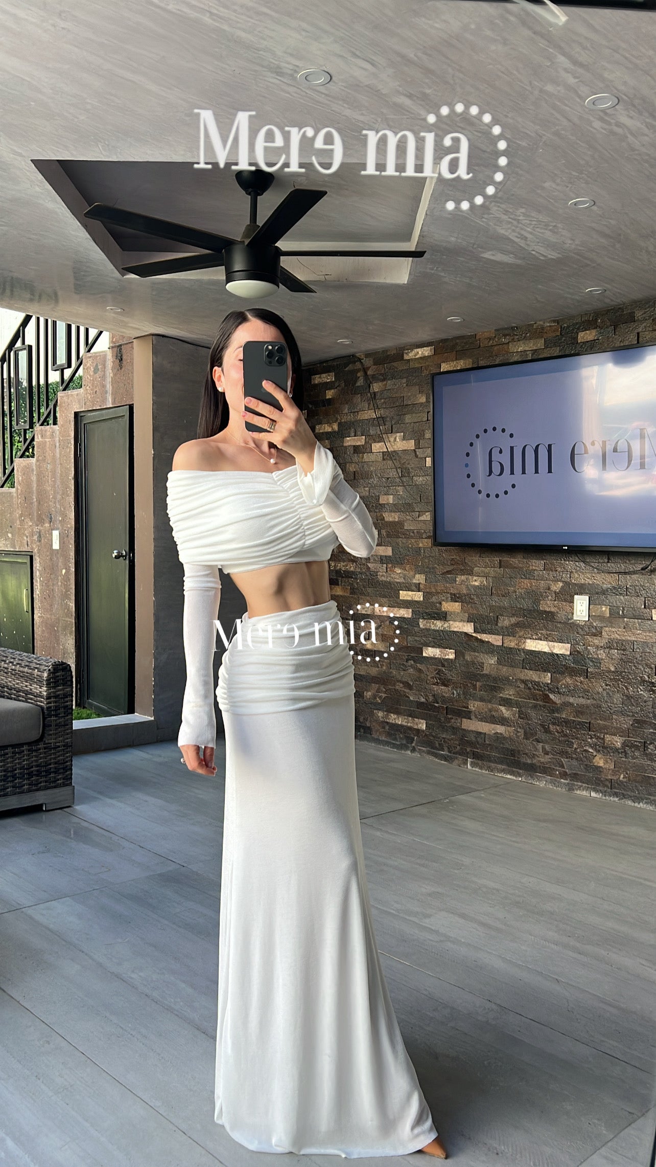 Conjunto hombros plisado largo