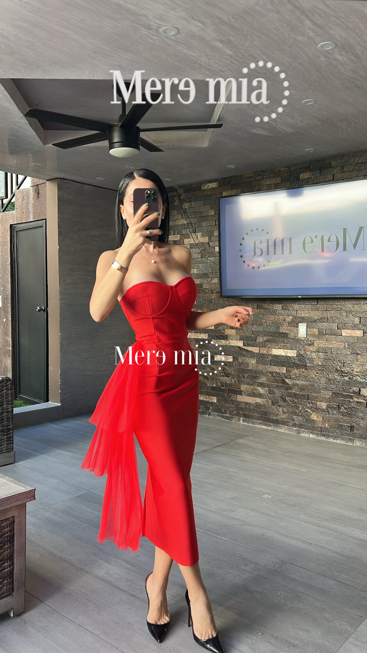 Vestido strapples tul rojo