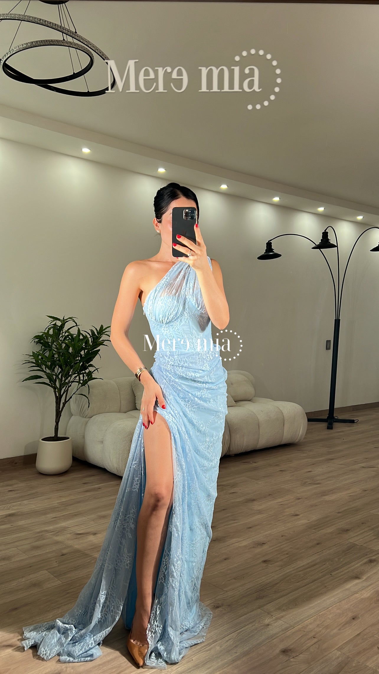 Vestido encaje copas hombro