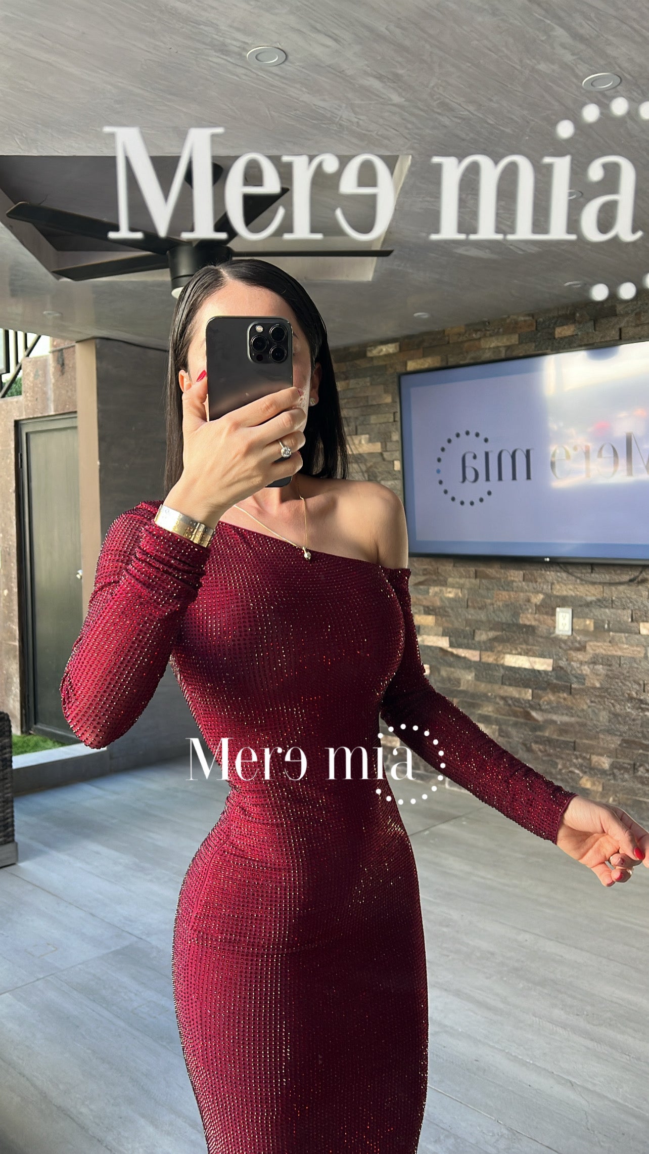 Vestido un hombro puntos suelto