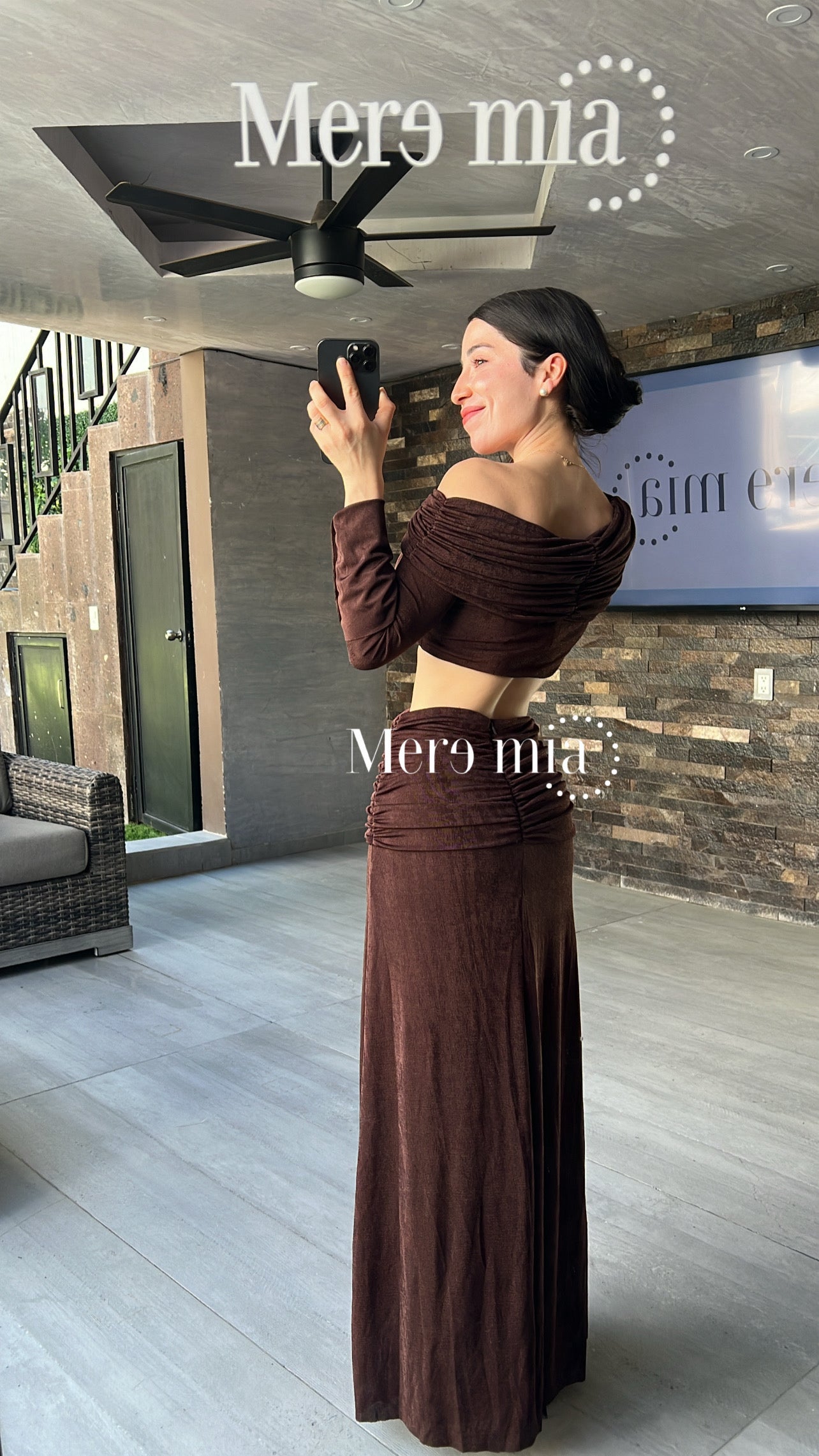 Conjunto hombros plisado largo