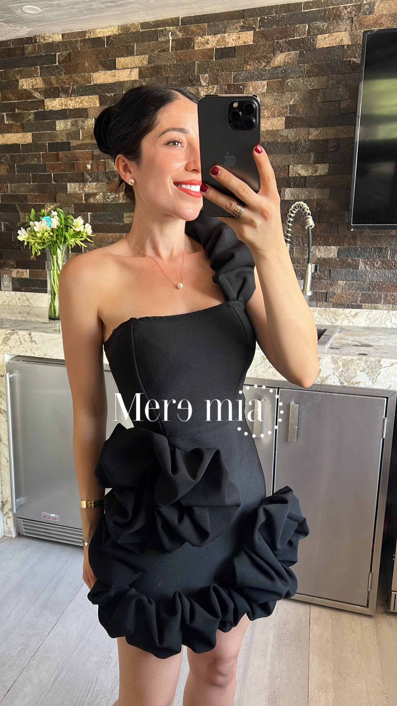 Vestido negro saten scrunchie