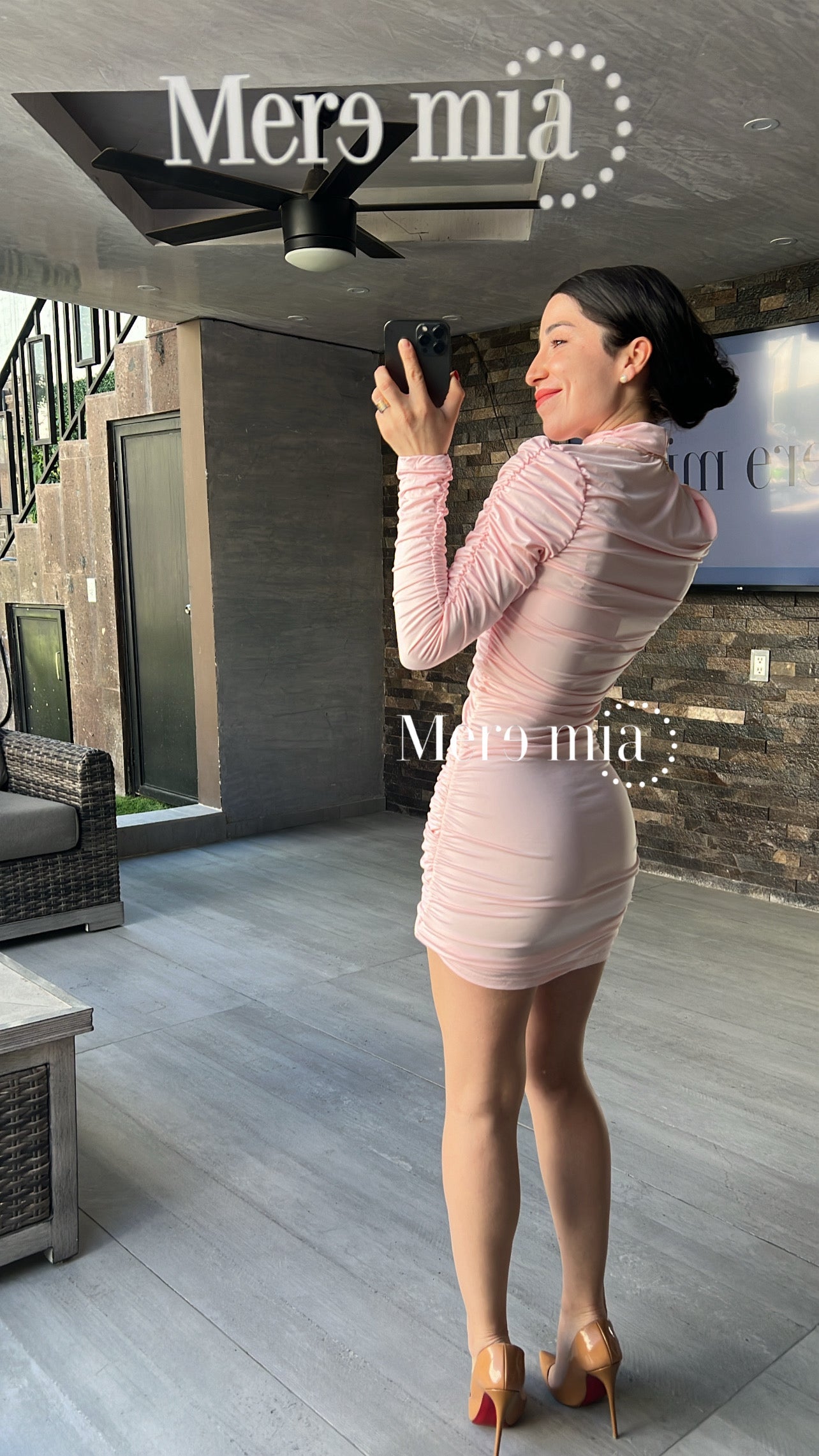 Vestido rosa corto flor