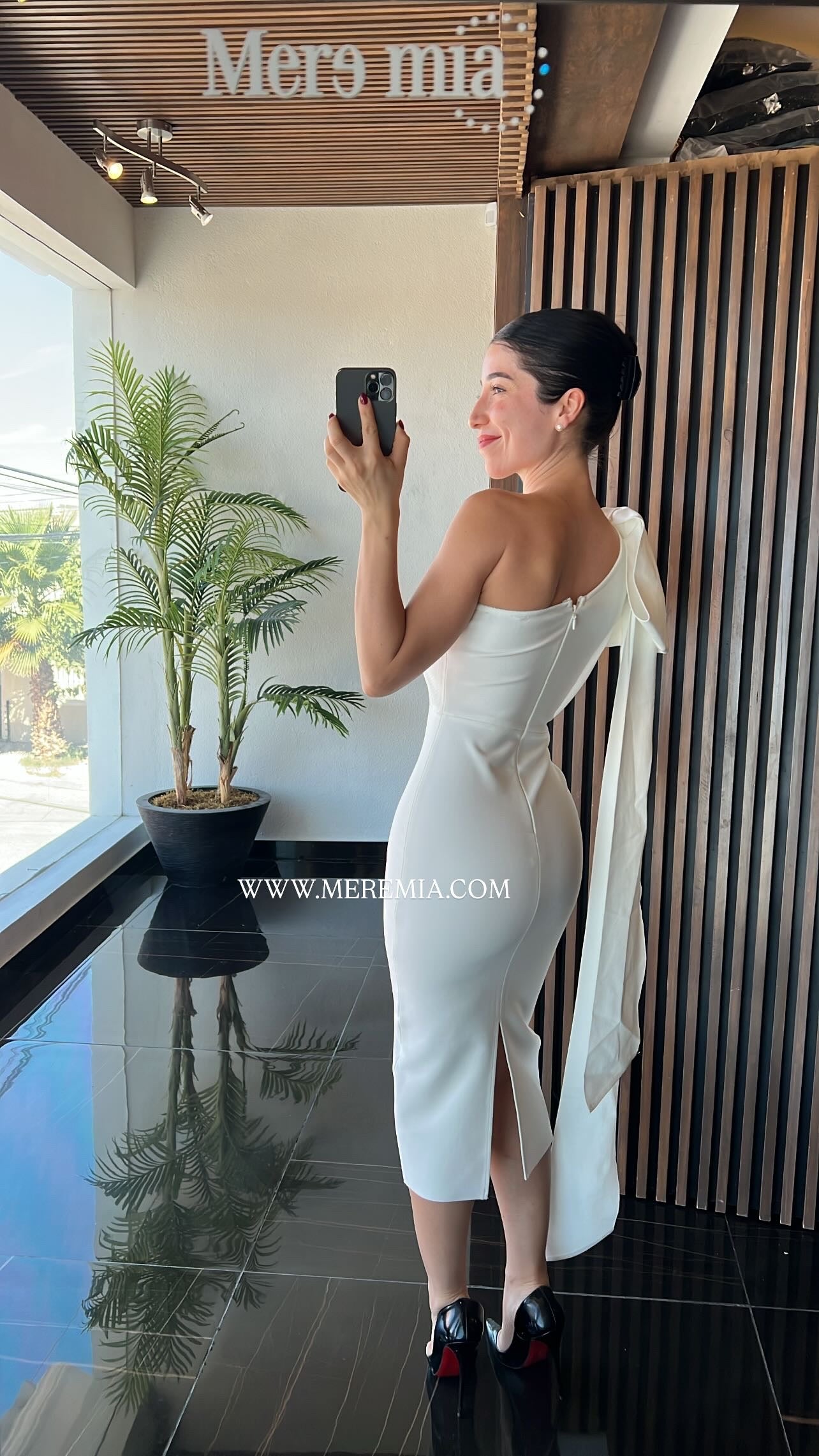 Vestido moño hombro estola