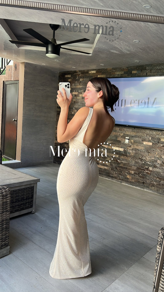 Vestido nude con brilloso