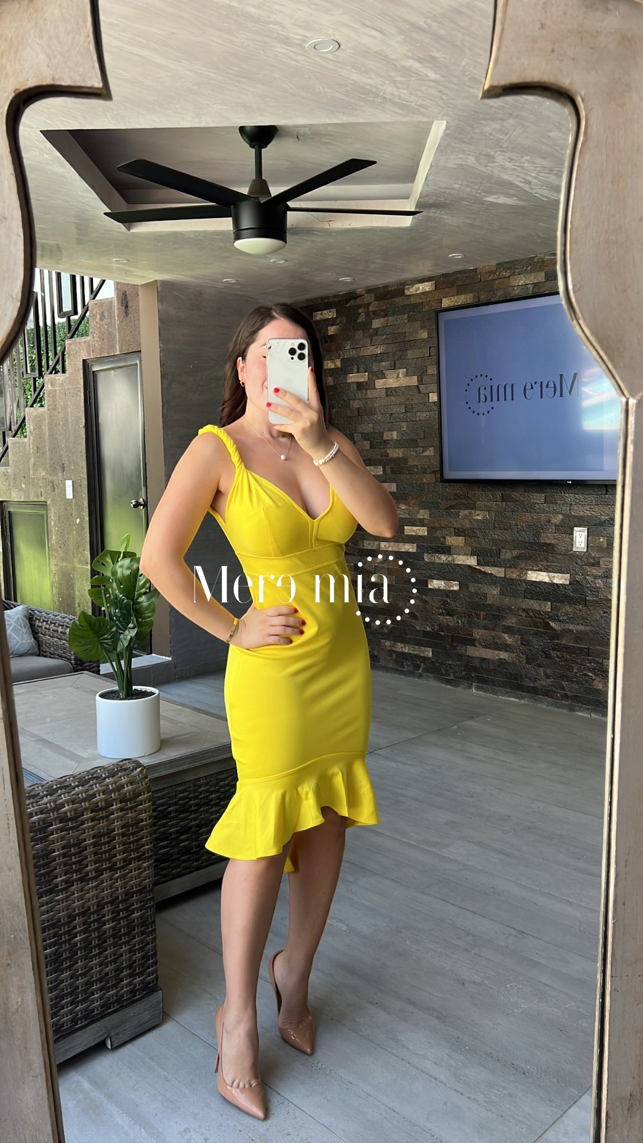 Vestido amarillo olan abajo