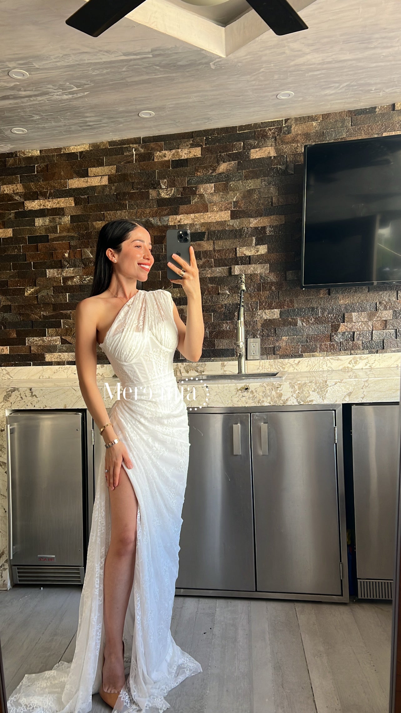 Vestido encaje copas hombro