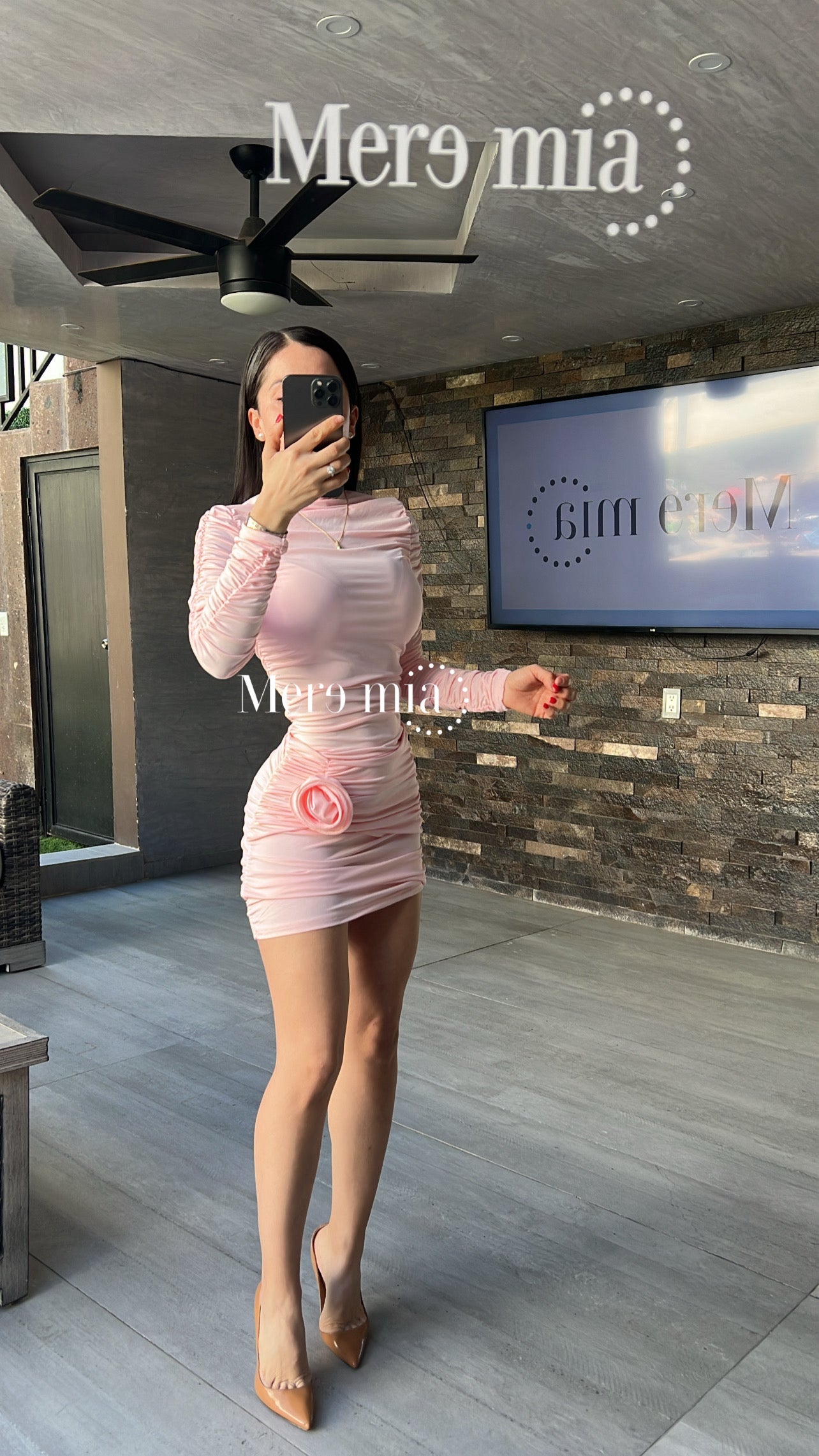 Vestido rosa corto flor