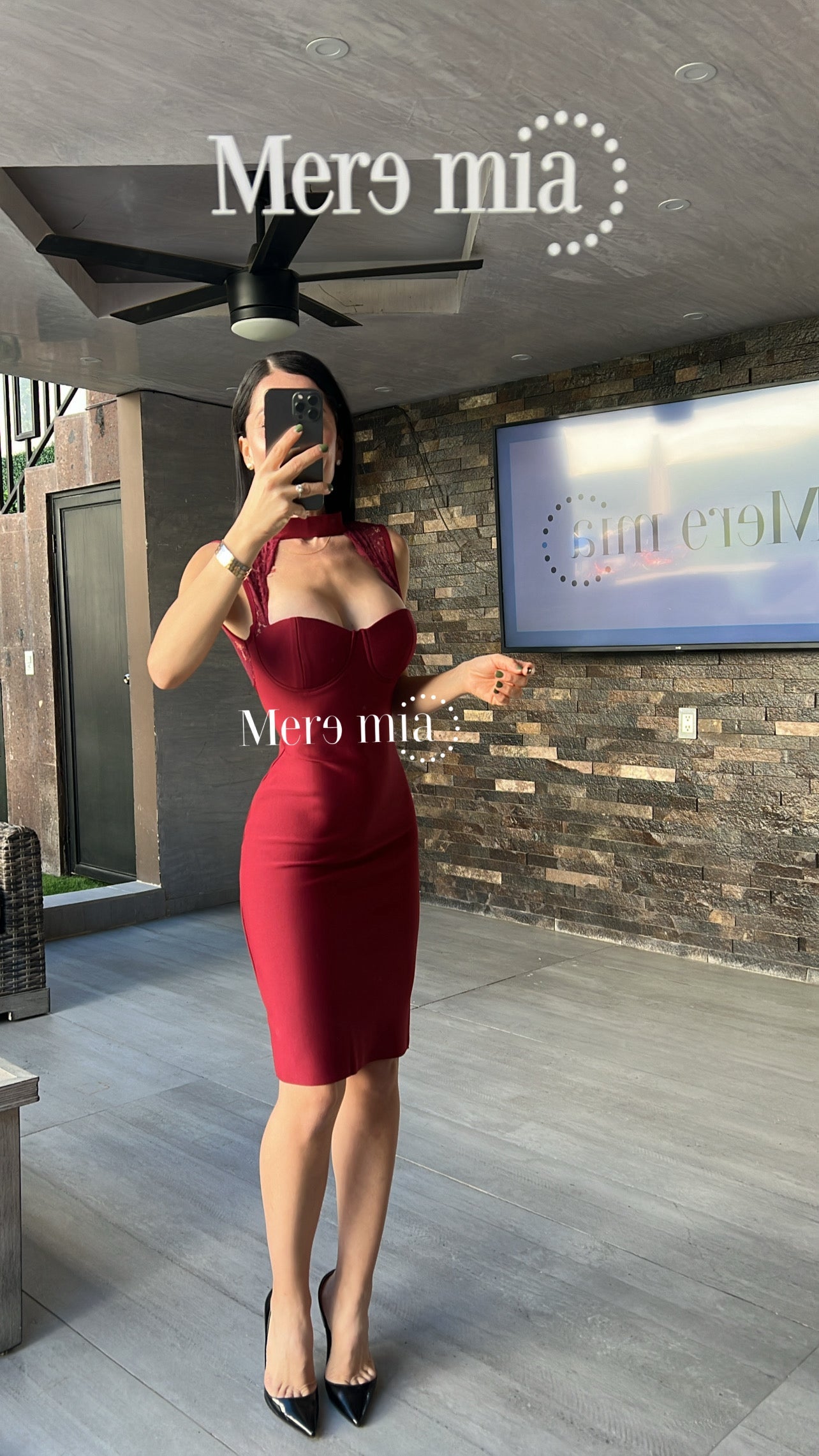 Vestido cuello encaje