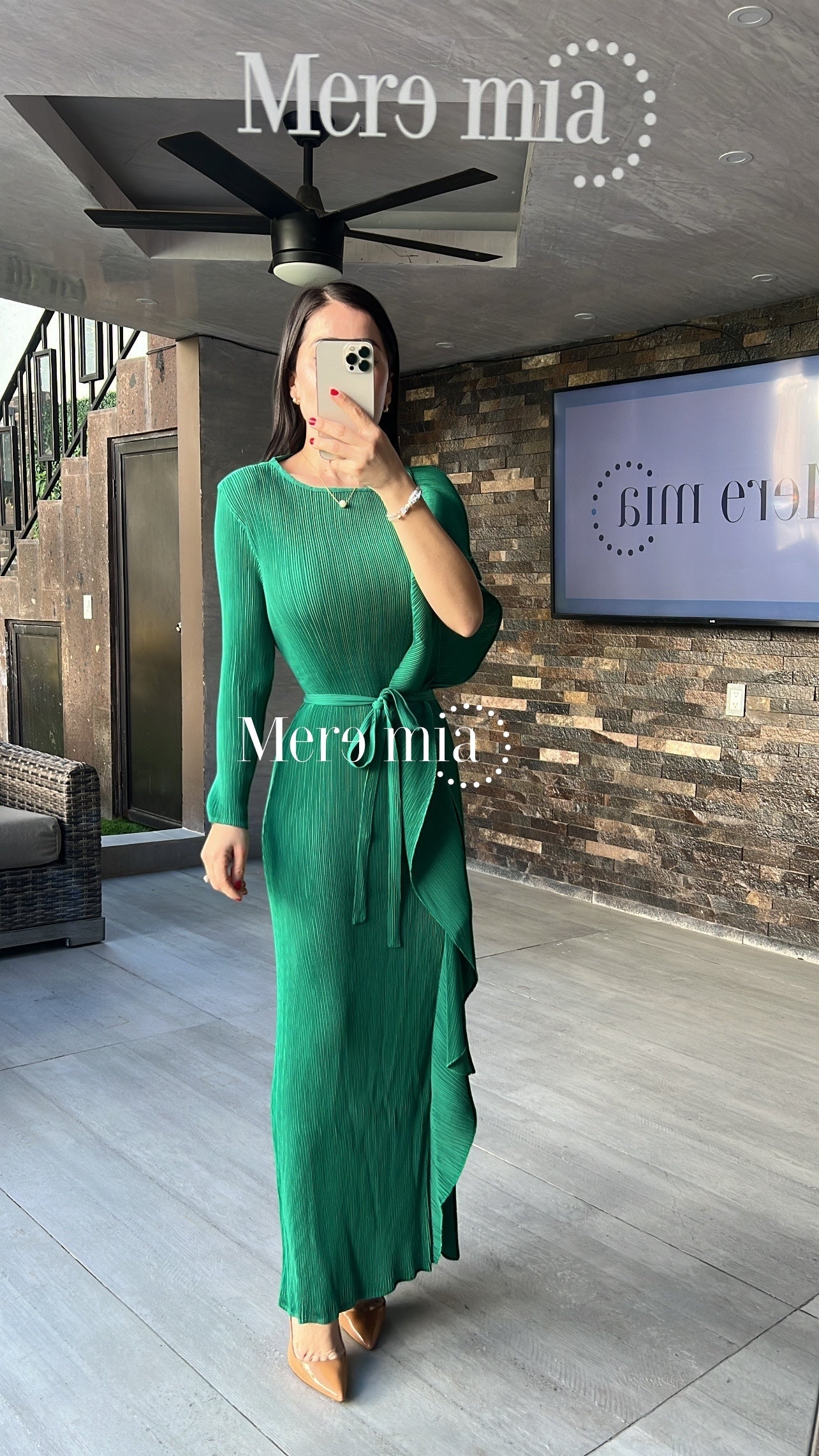 Vestido plisado escarola