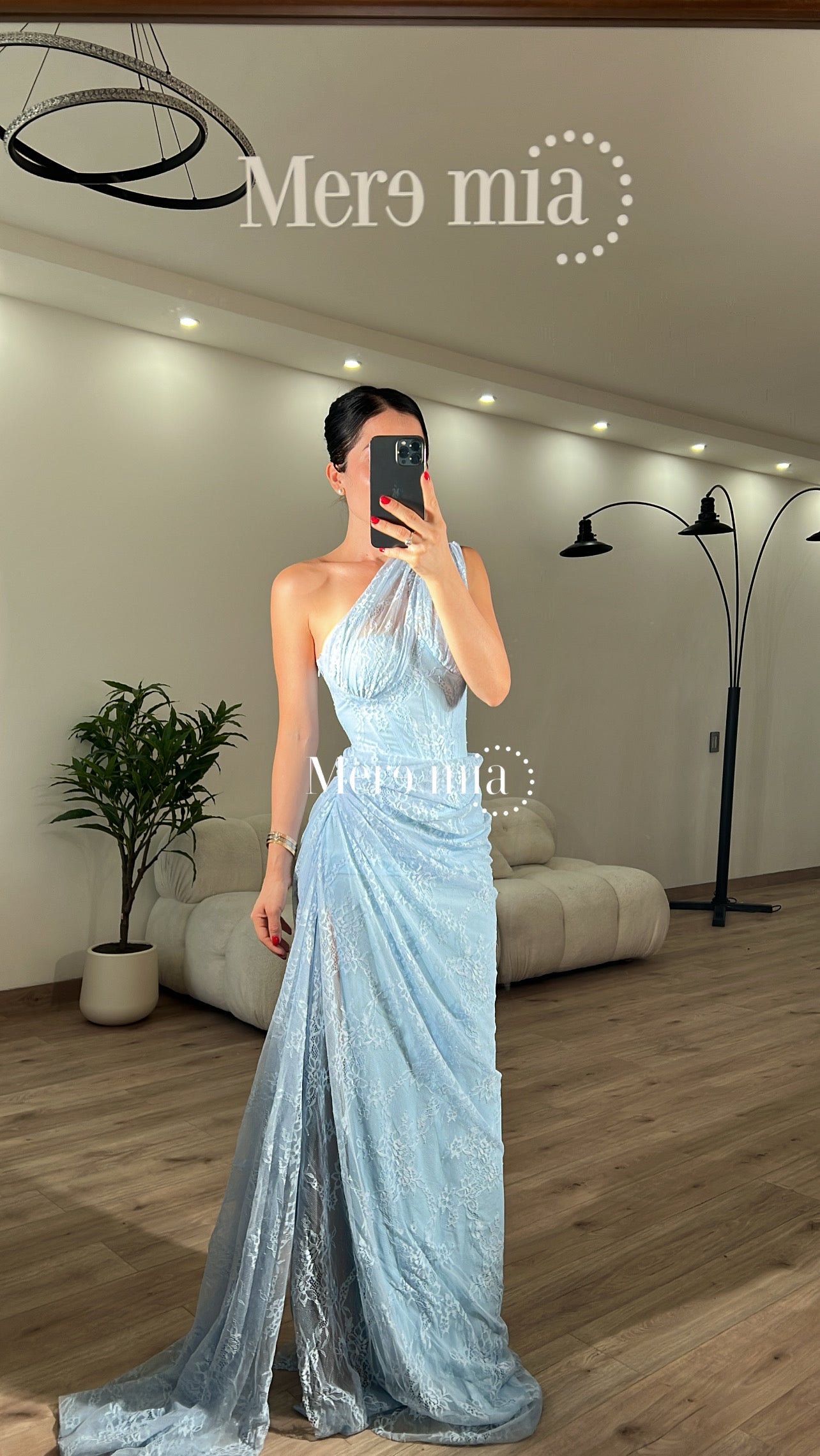 Vestido encaje copas hombro