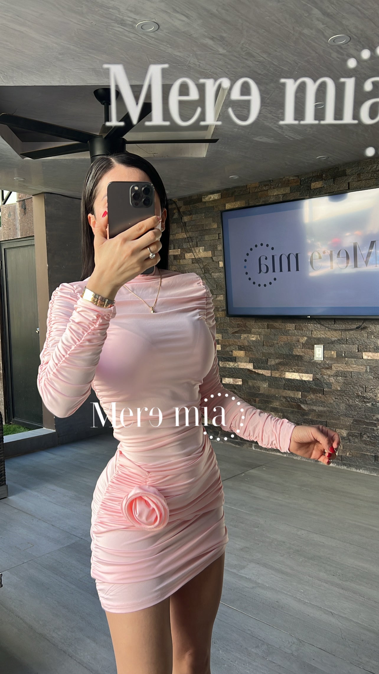 Vestido rosa corto flor