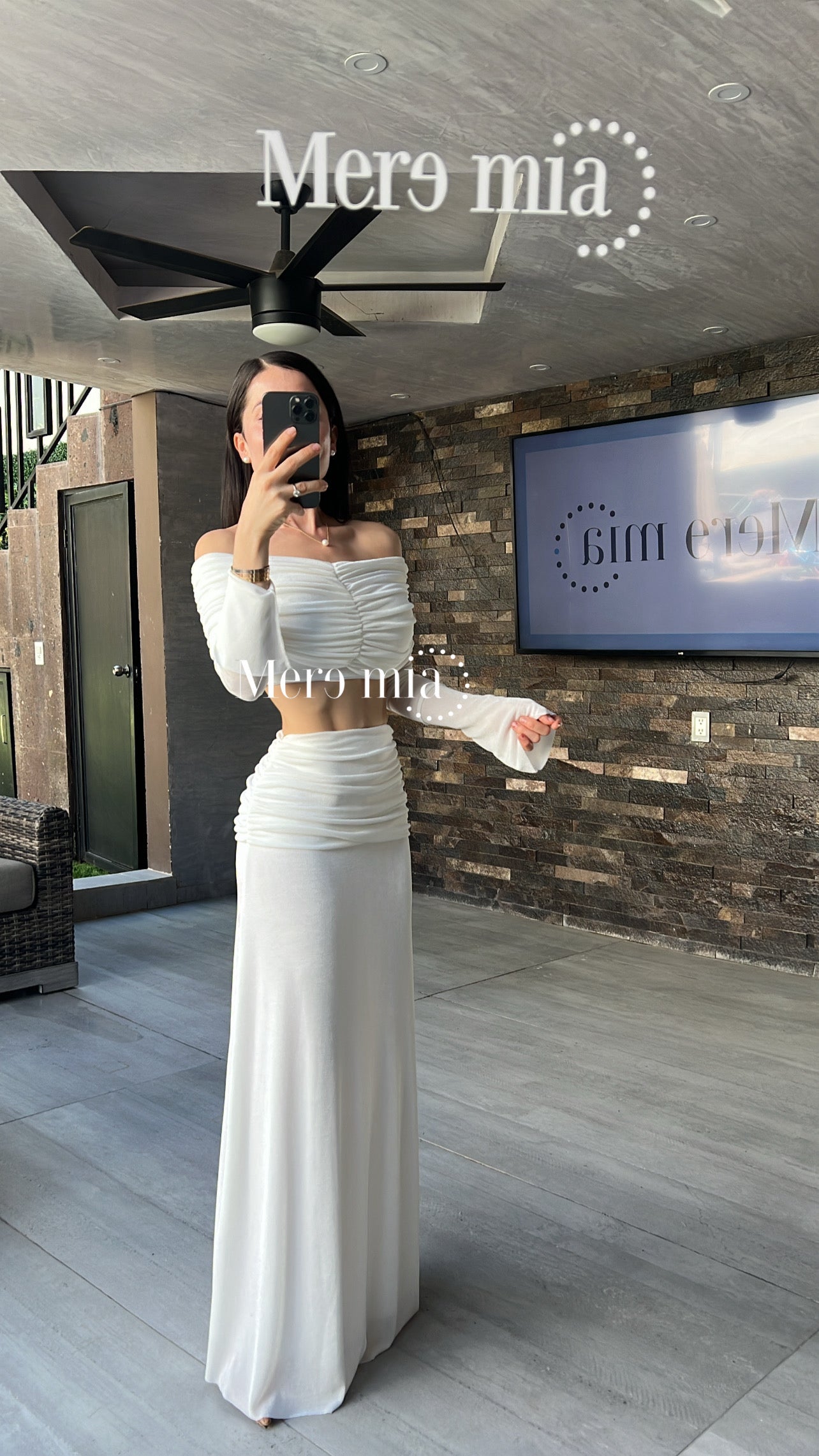 Conjunto hombros plisado largo