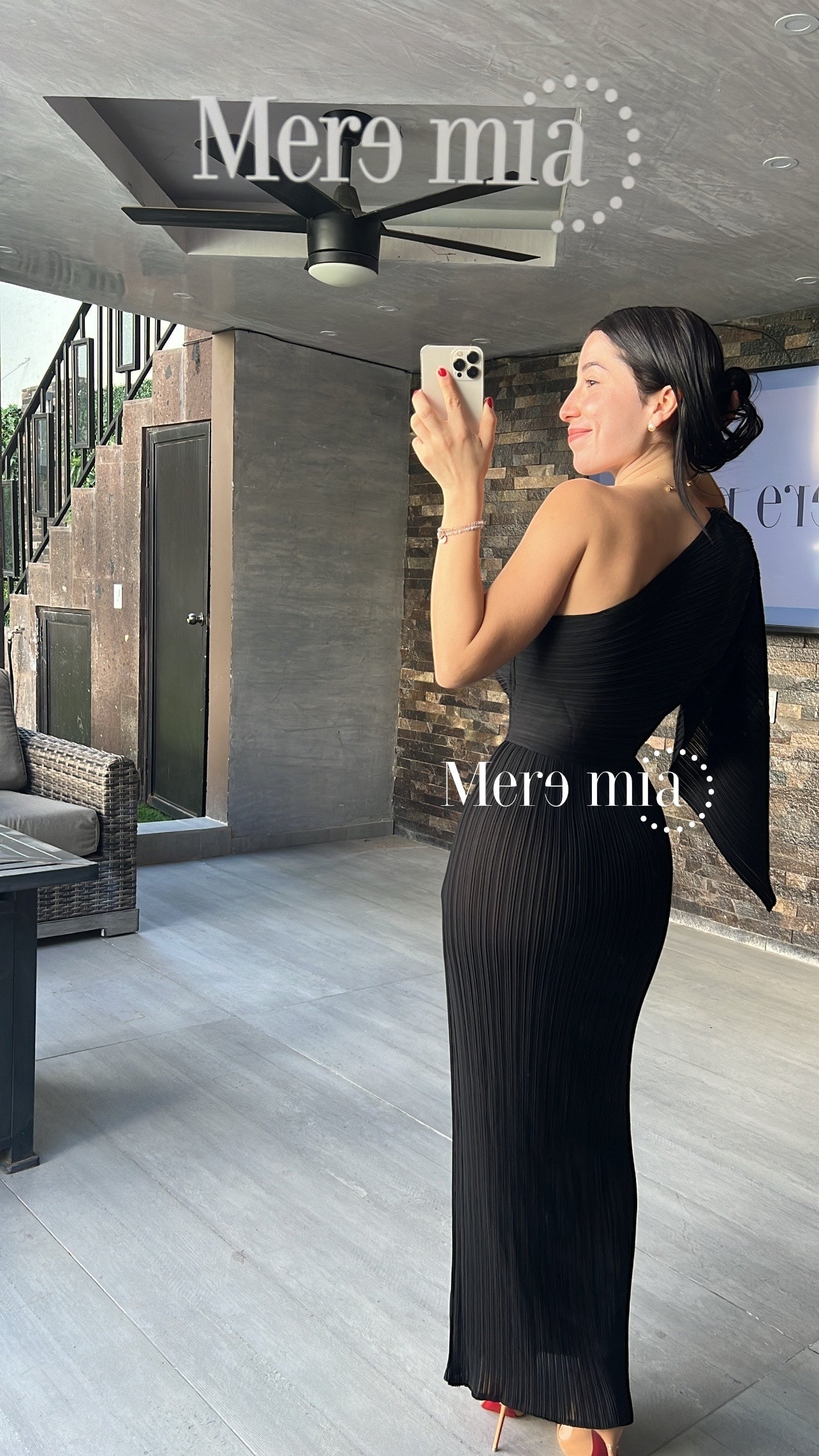 Vestido negro plisado esc