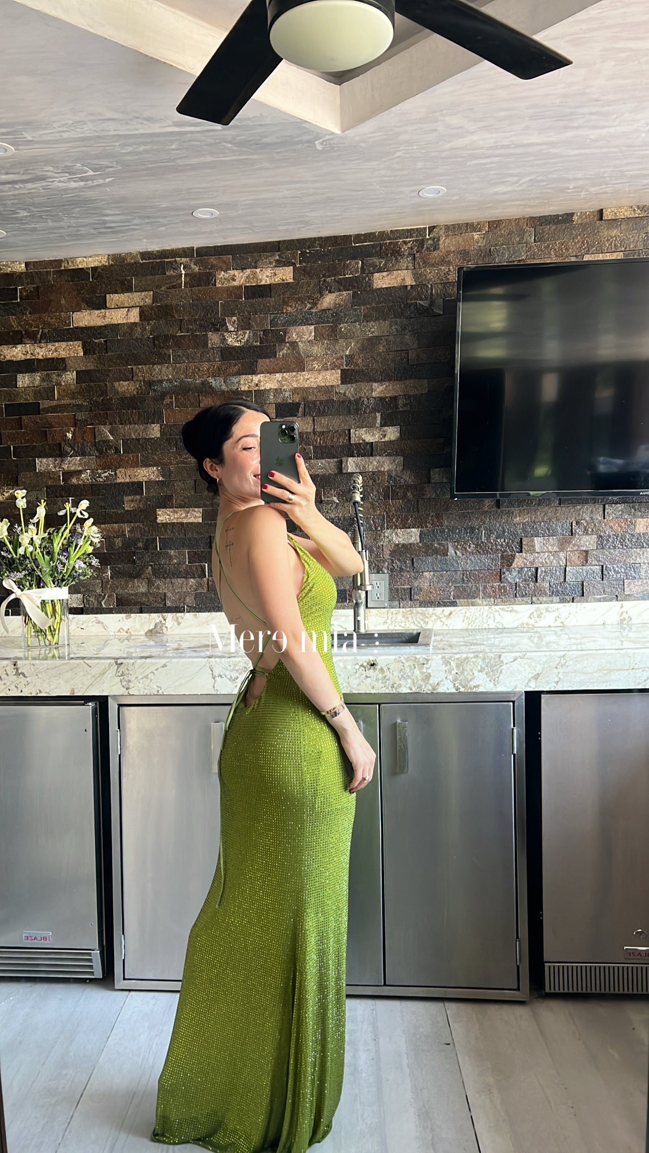 Vestido verde escote O puntos