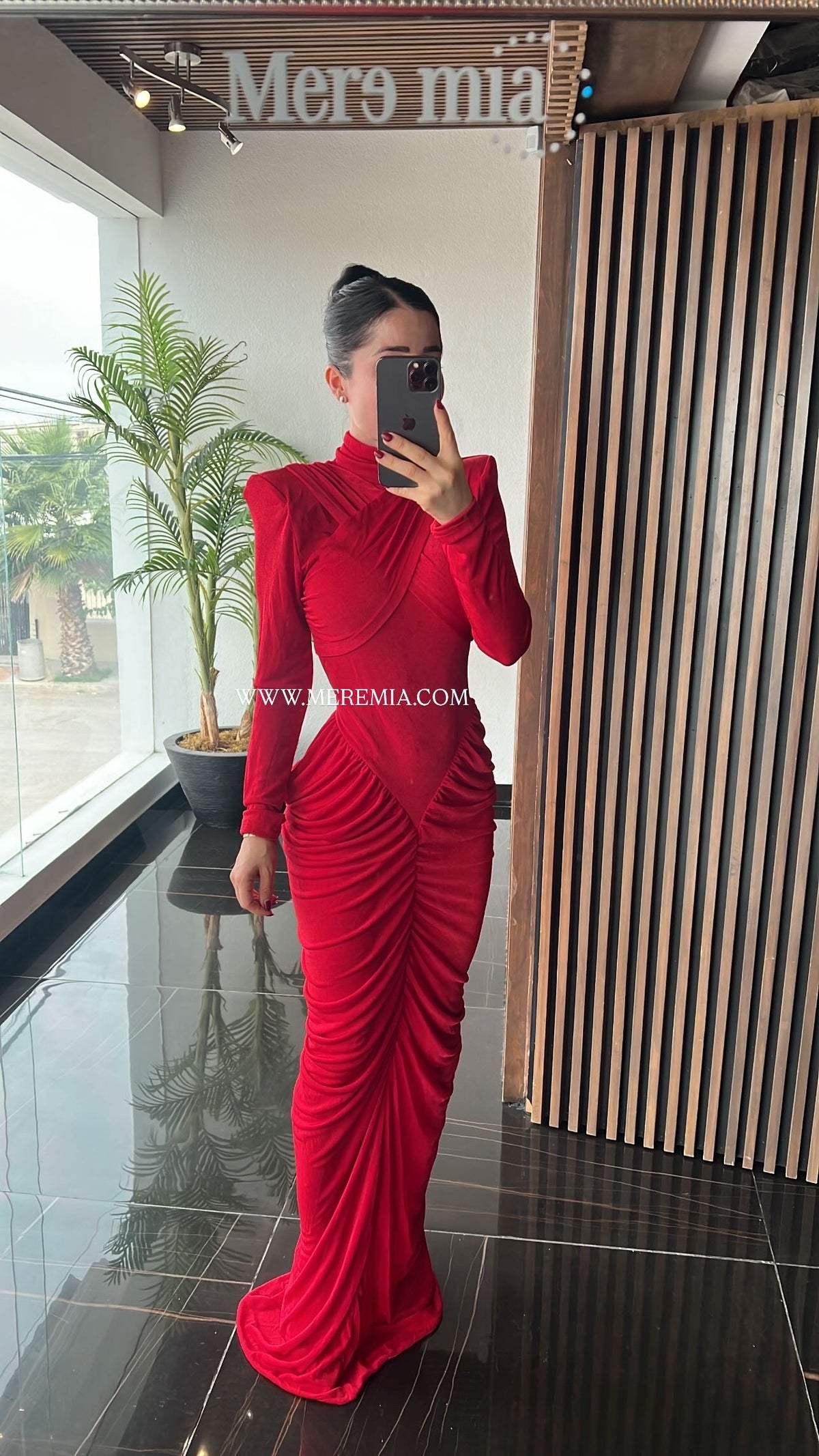 Vestido plisado cruzado