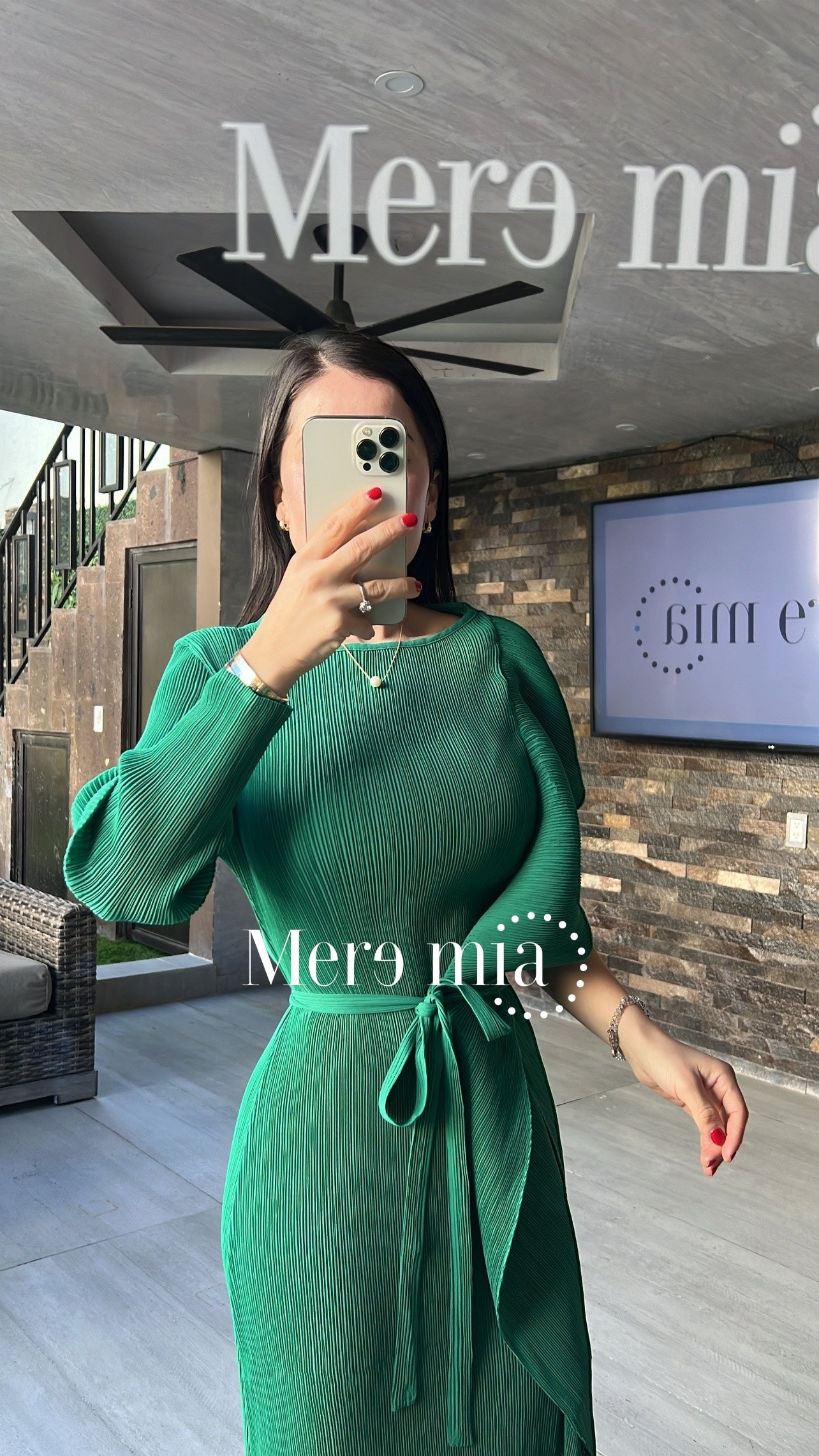 Vestido plisado escarola
