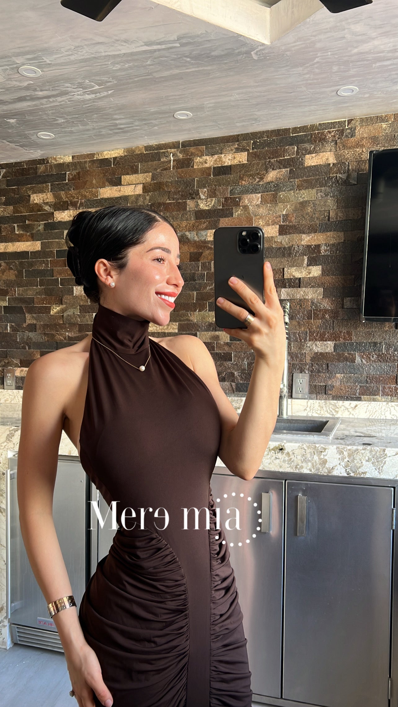 Vestido halter plisado lados