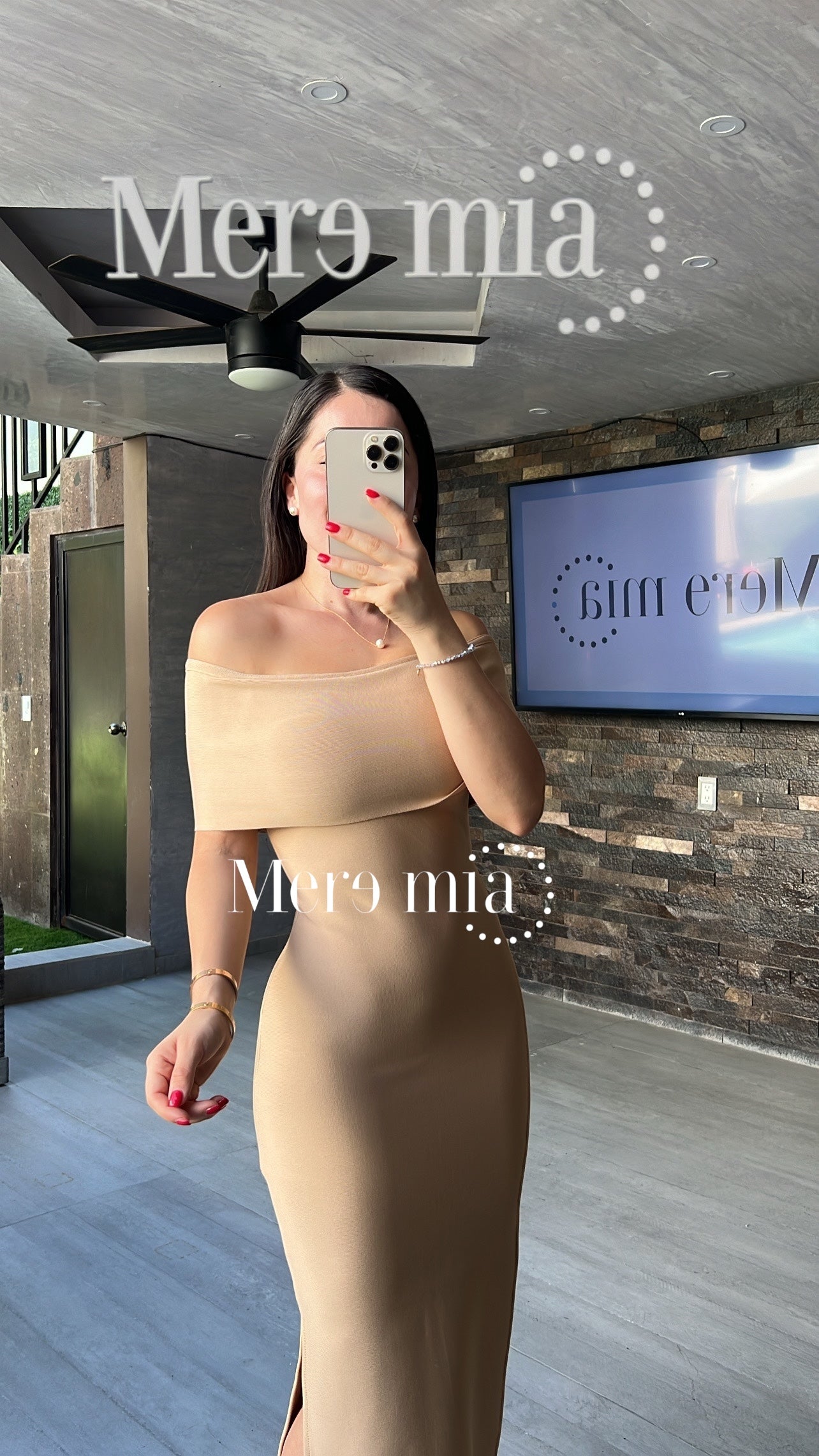 Vestido nude hombros olan