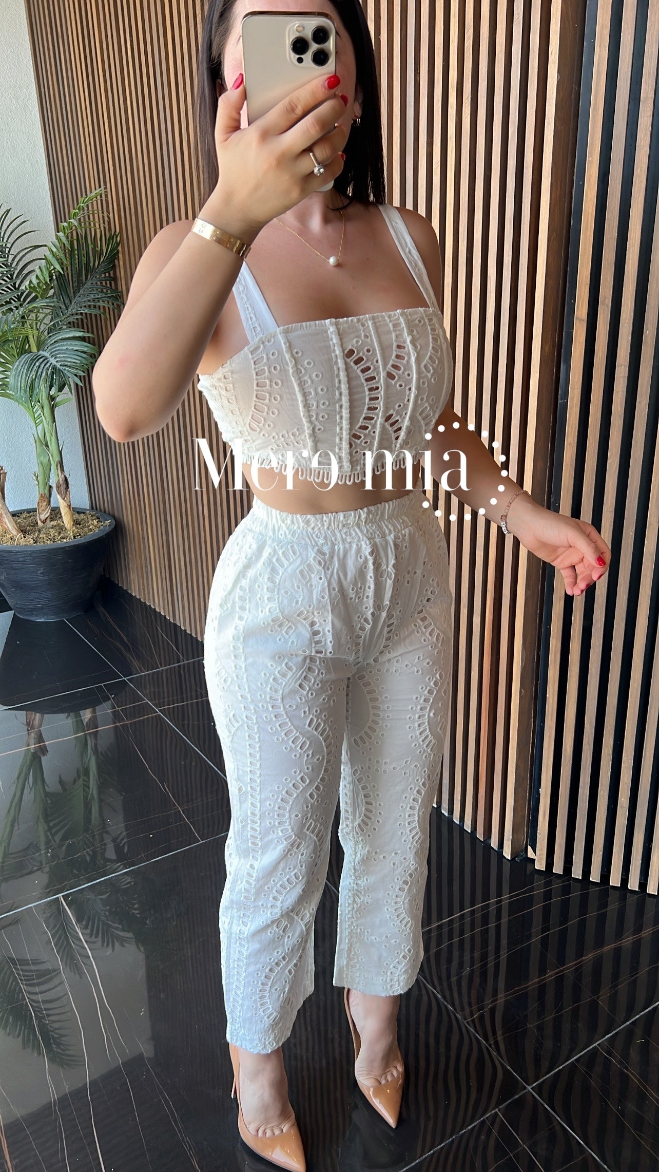 Conjunto blanco encaje