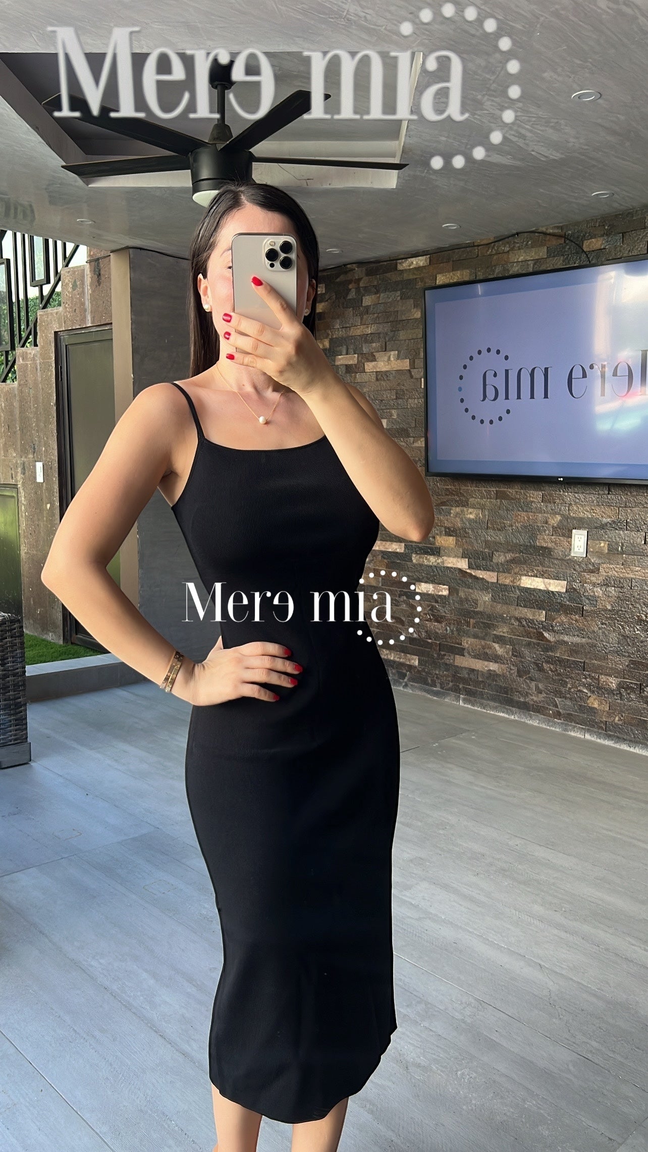 Vestido negro tirantes midi