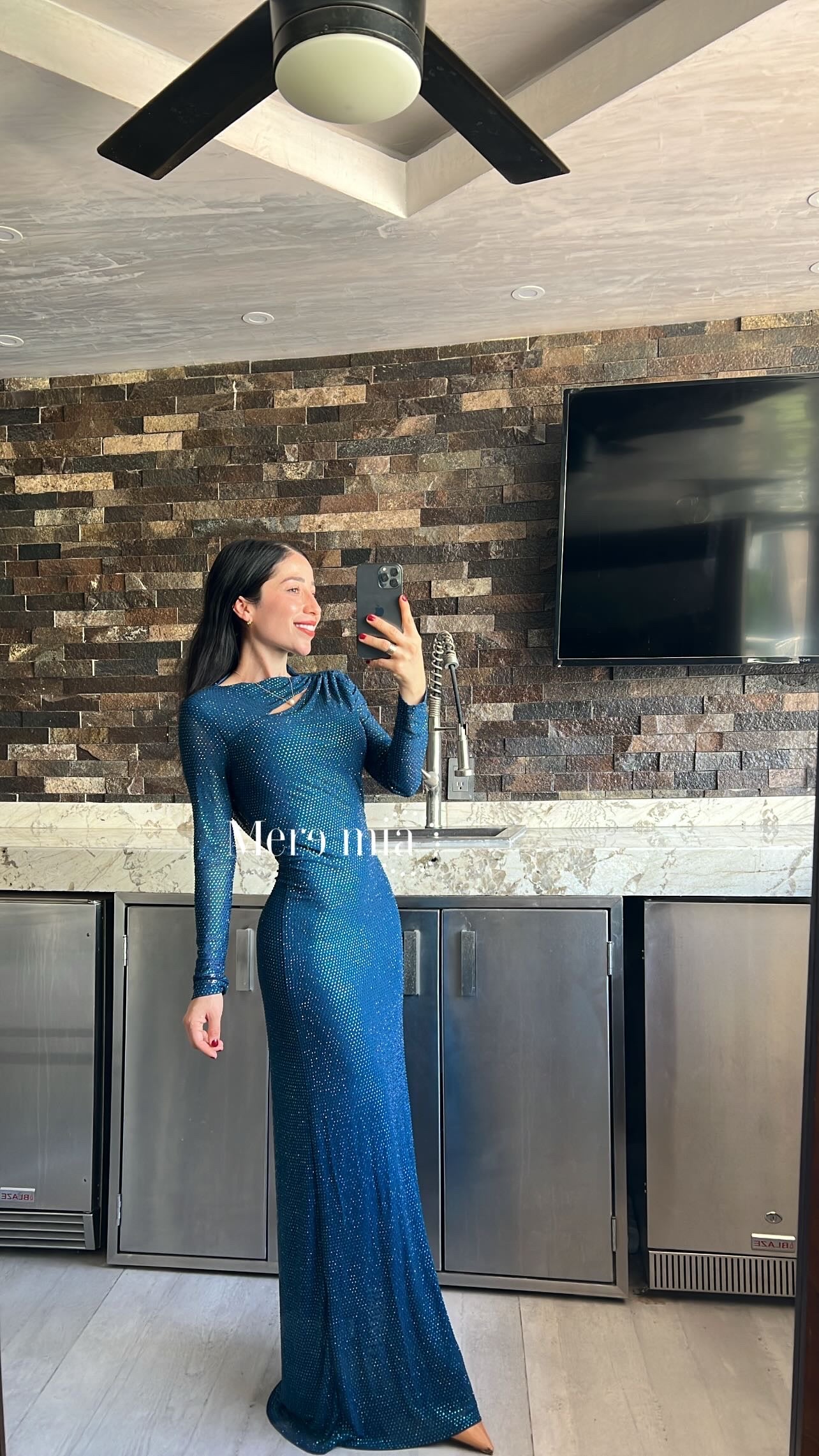 Vestido azul espalda  asimétrica
