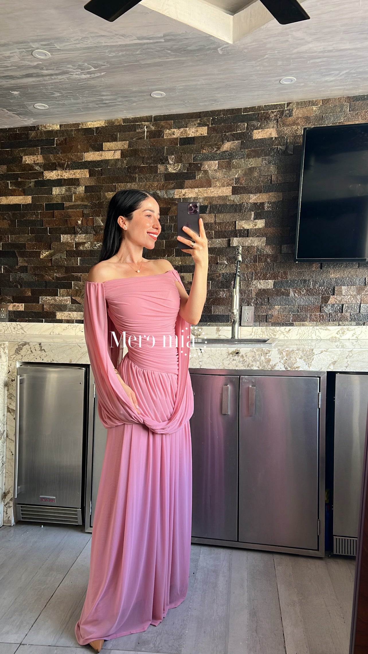 Vestido rosa plisado homb