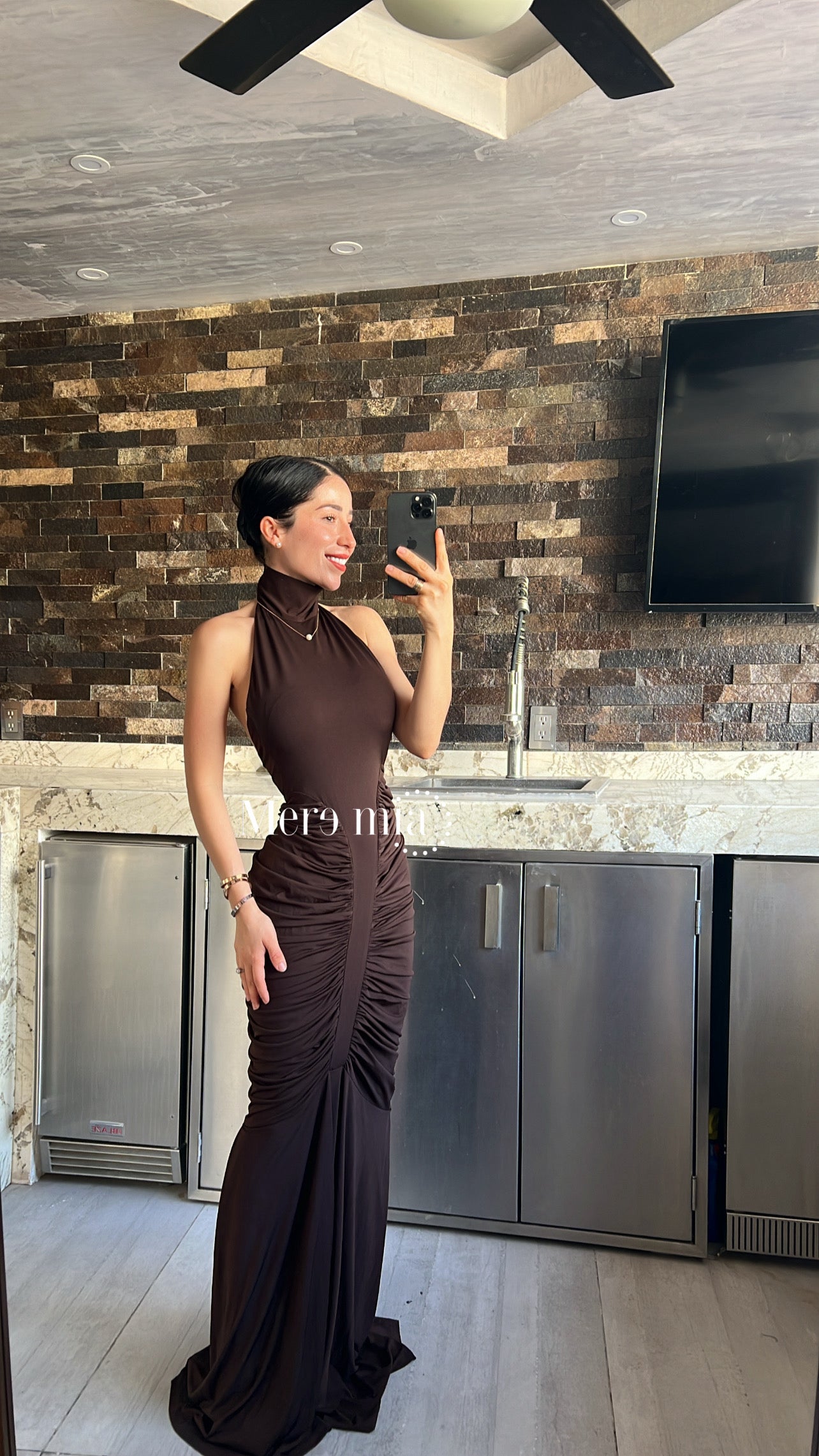 Vestido halter plisado lados