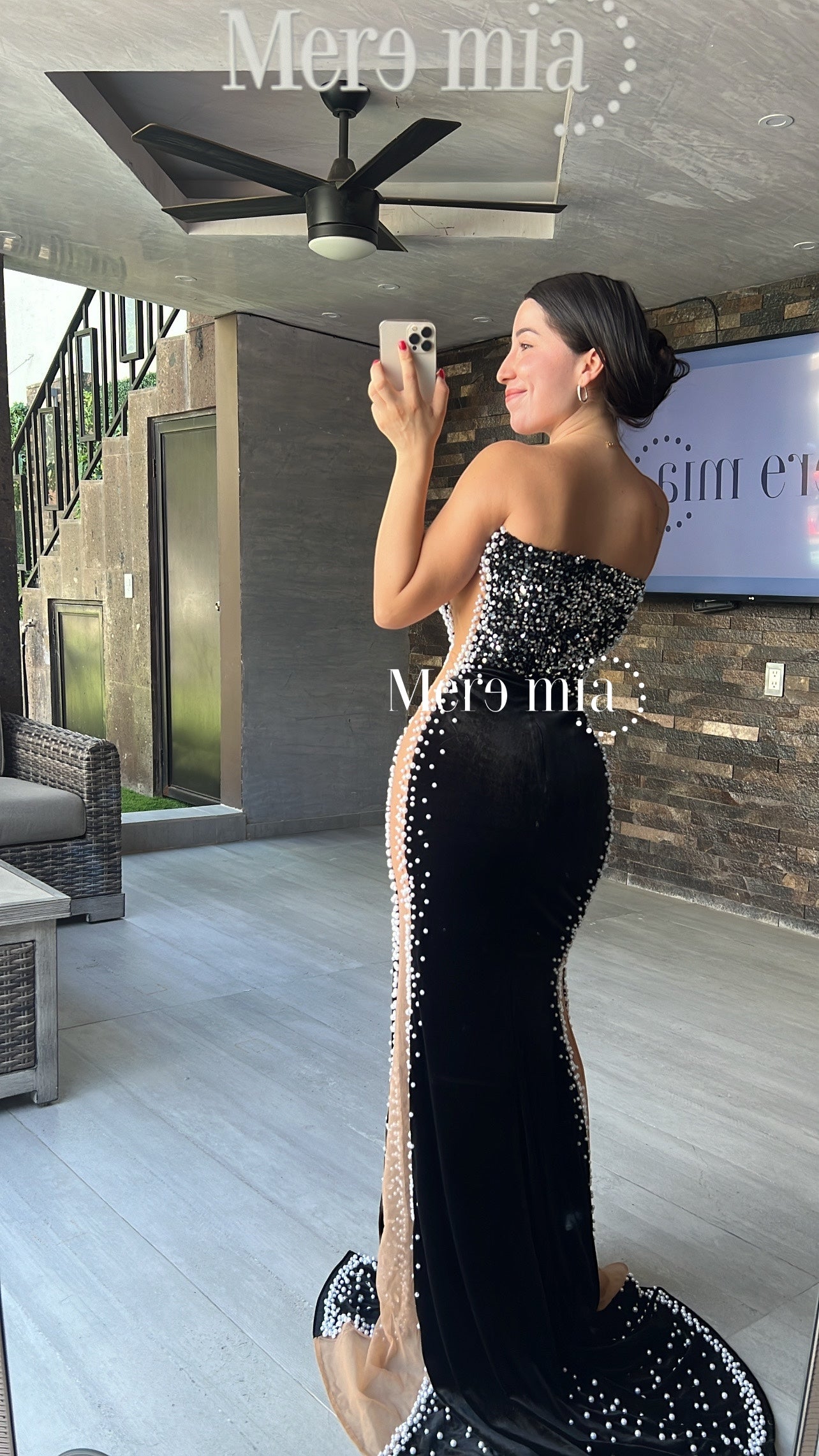 Vestido negro perlas malla