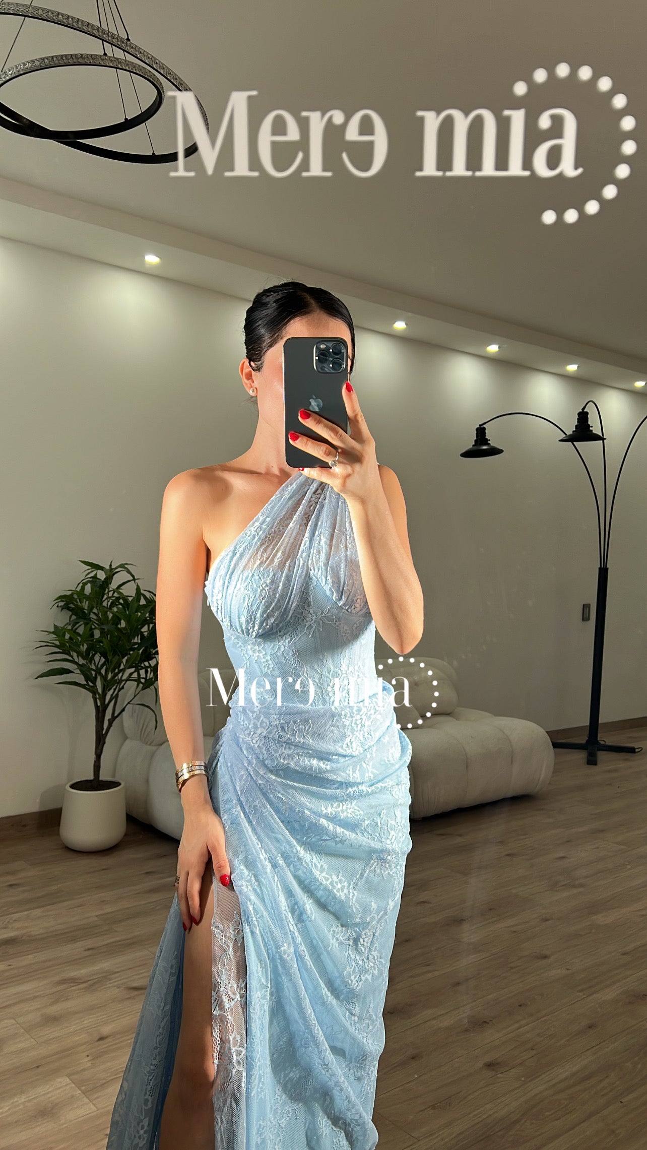 Vestido encaje copas hombro