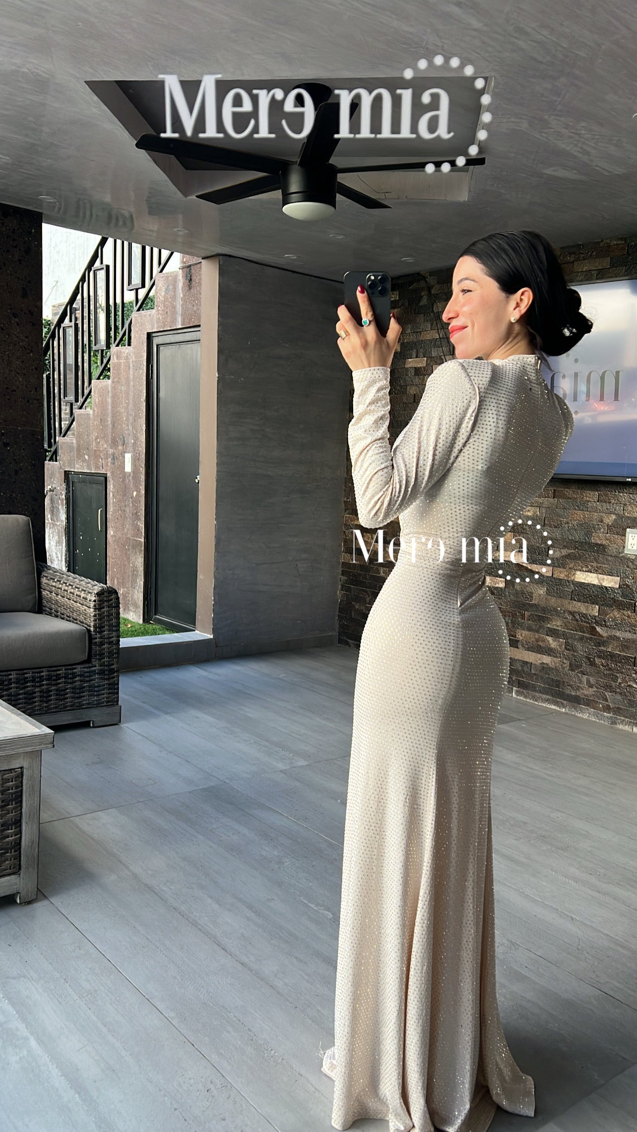 Vestido puntos hoyo plisado