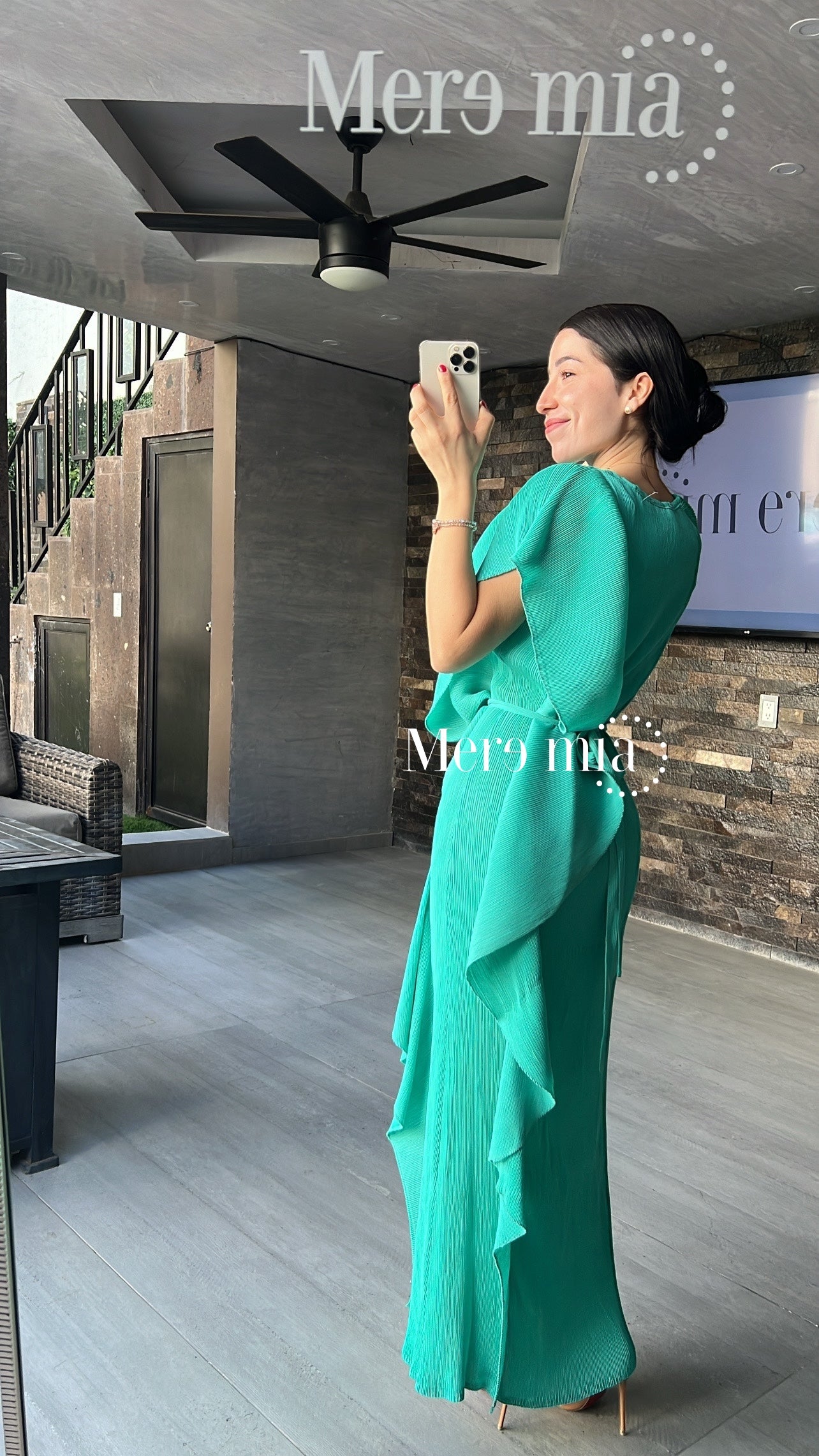 Vestido plisado escarola