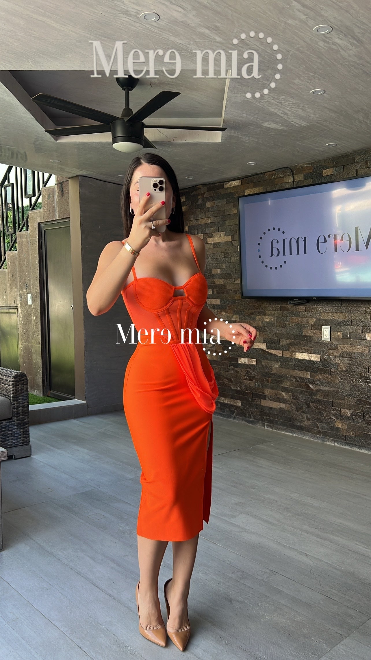 Vestido naranja copas tul