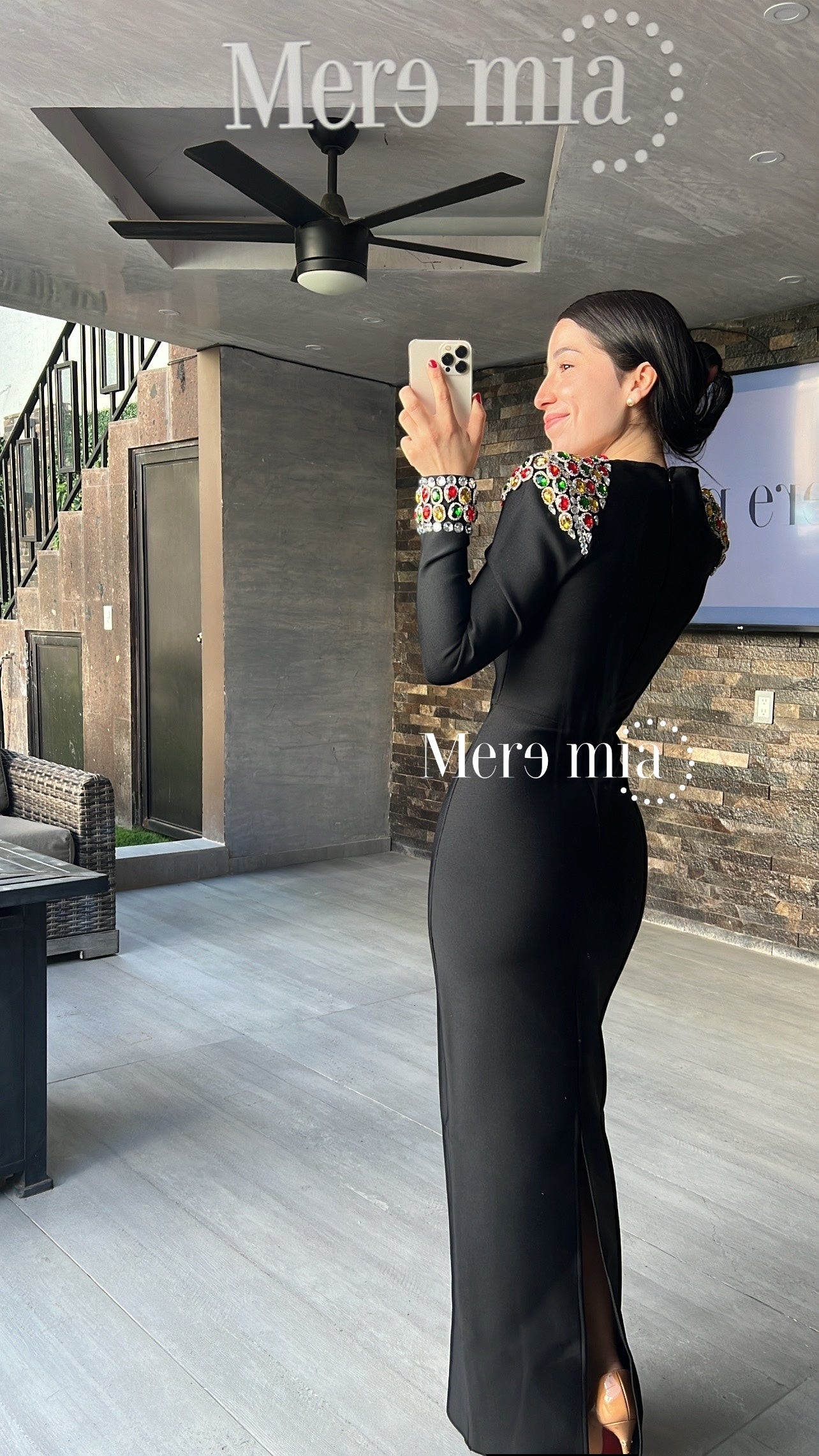 Vestido negro apl col