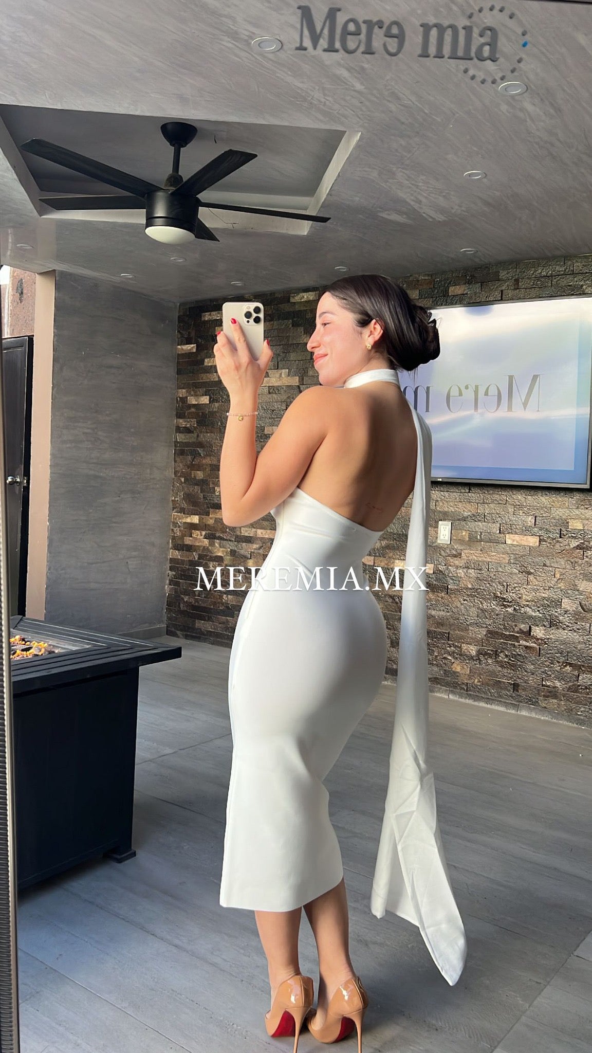 Vestido blanco con cuello