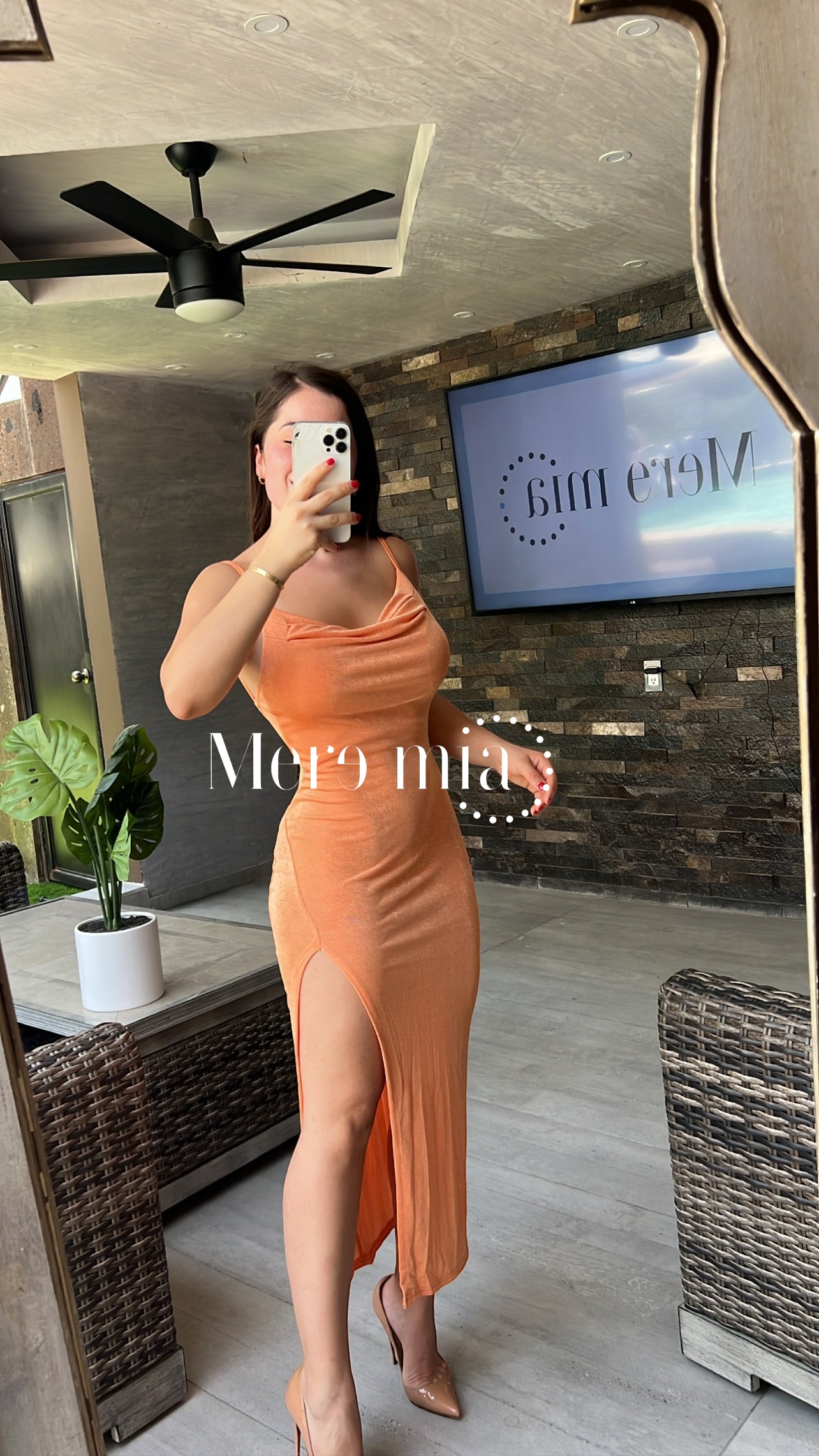 Vestido naranja midi