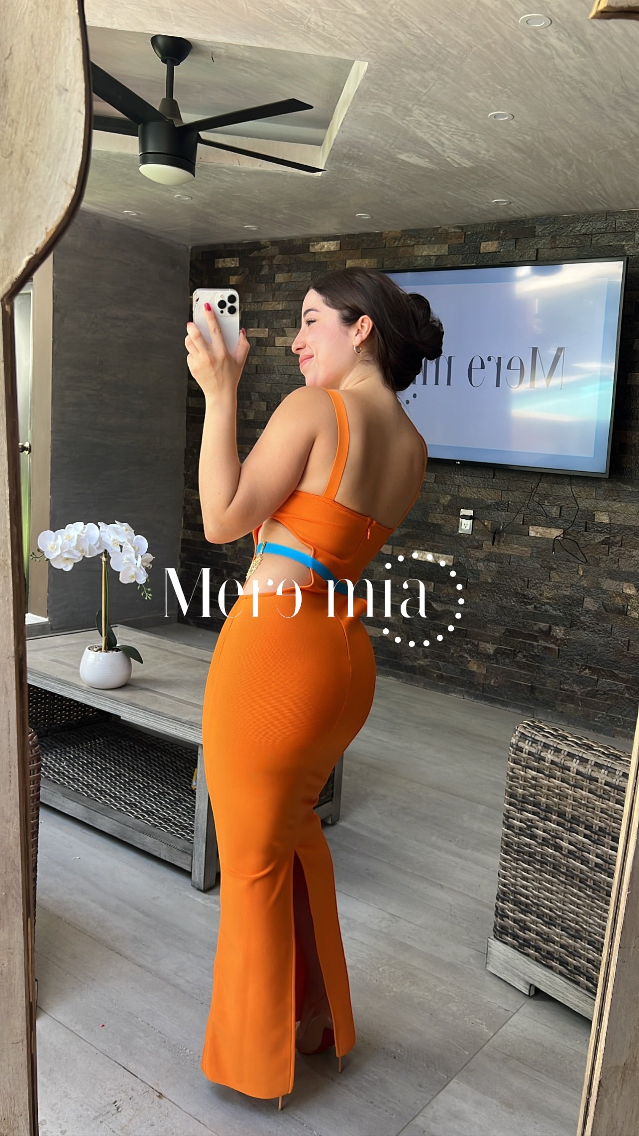 Vestido naranja copas