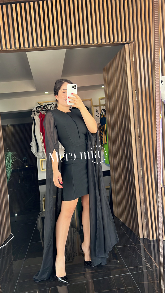 Vestido negro mangas largas