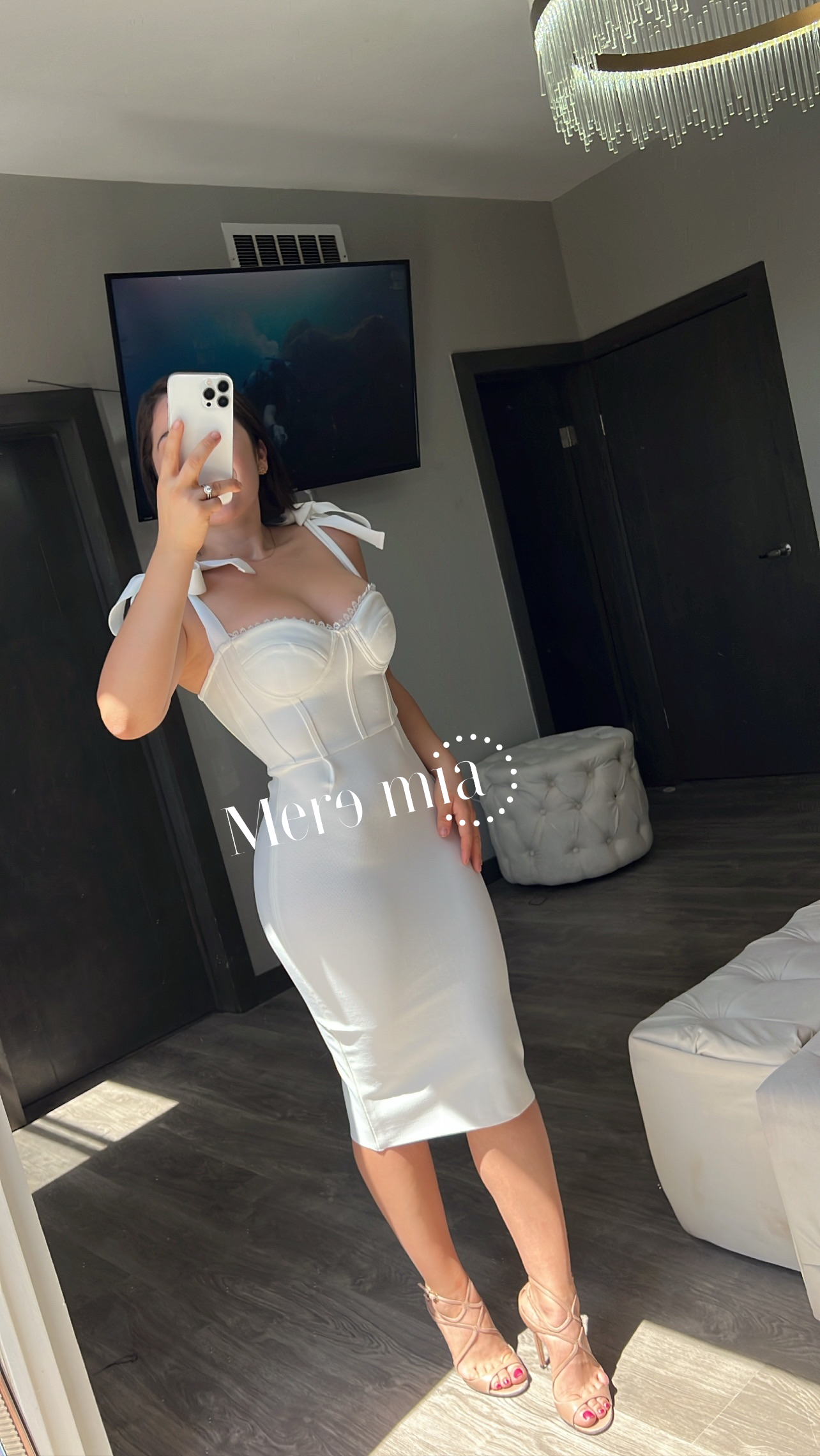 Vestido blanco con copas