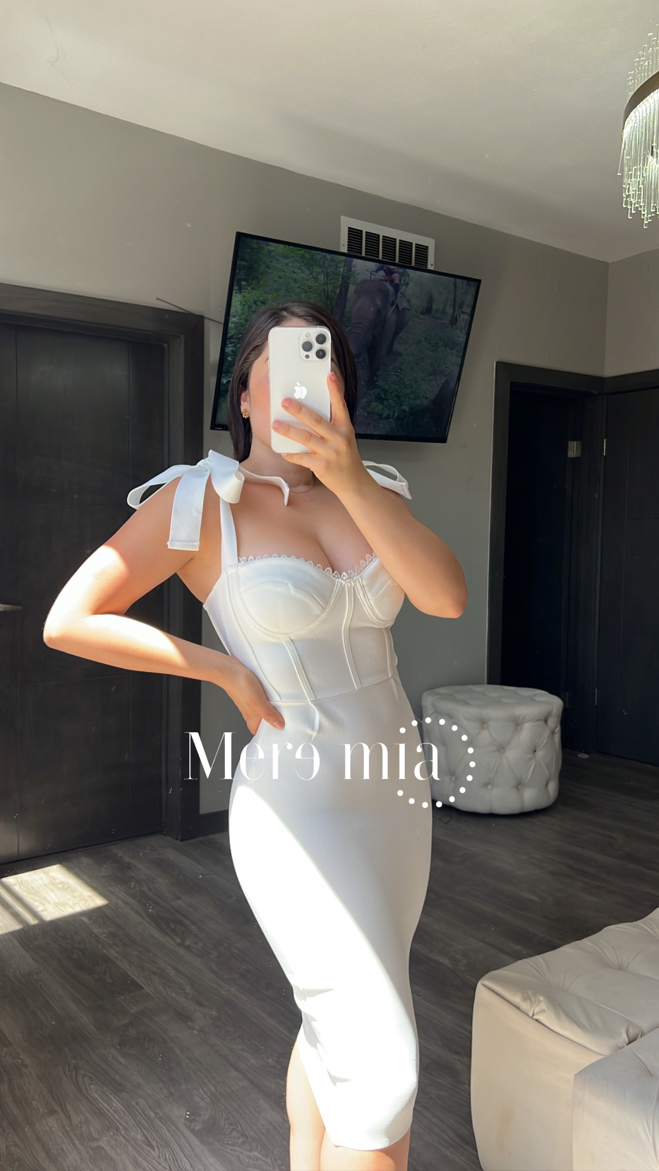 Vestido blanco con copas