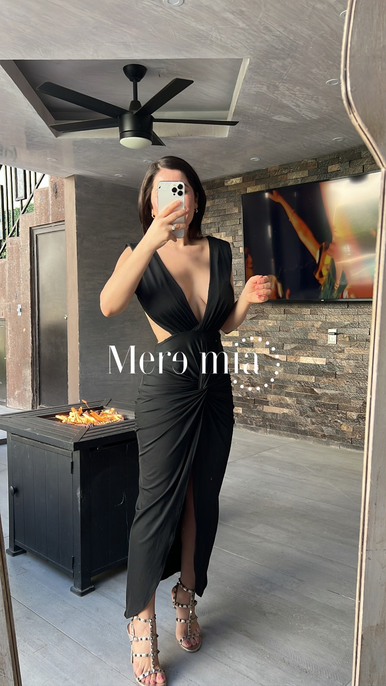 Vestido negro  escote en V y stretch