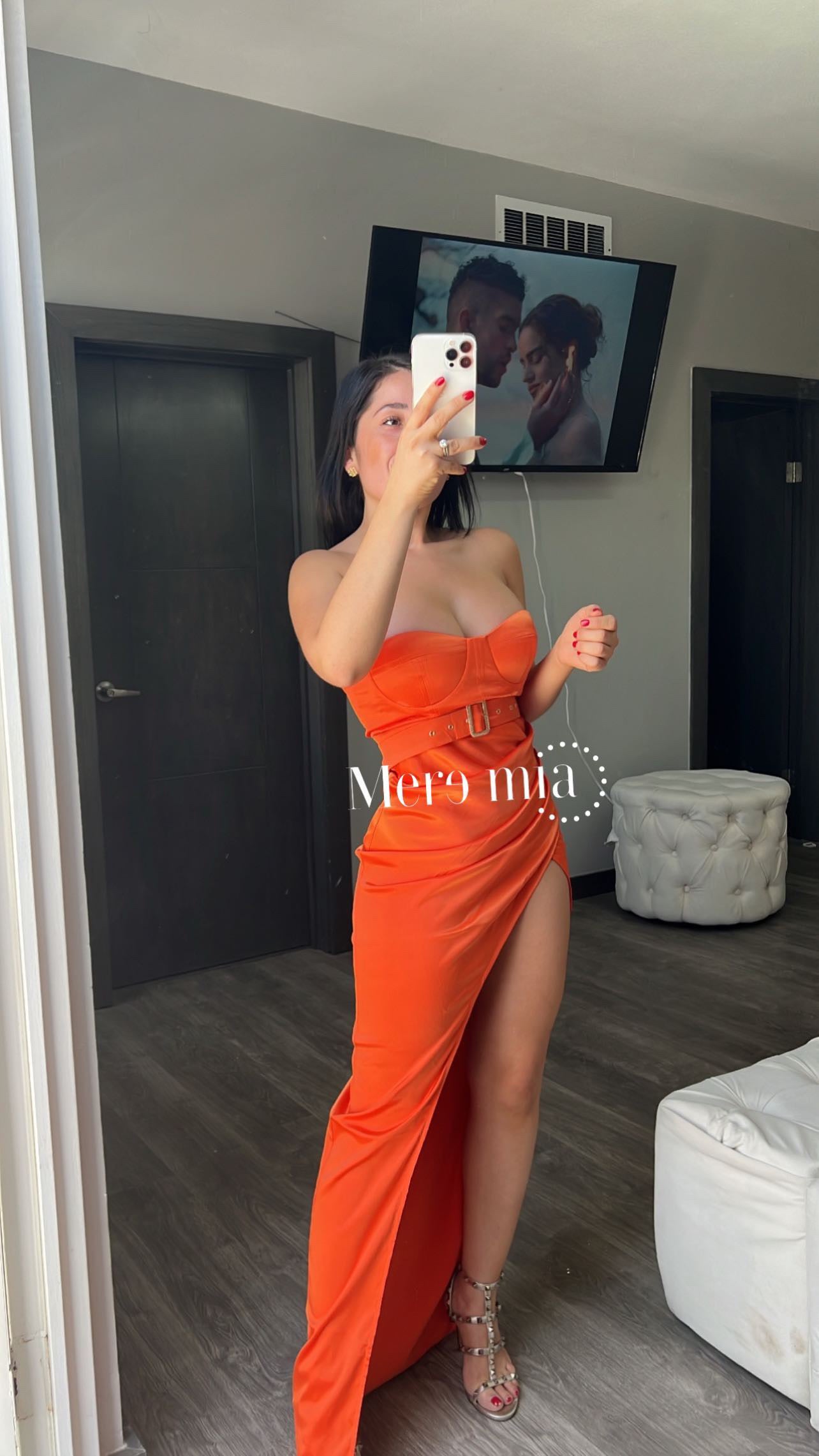 Vestido naranja strapless