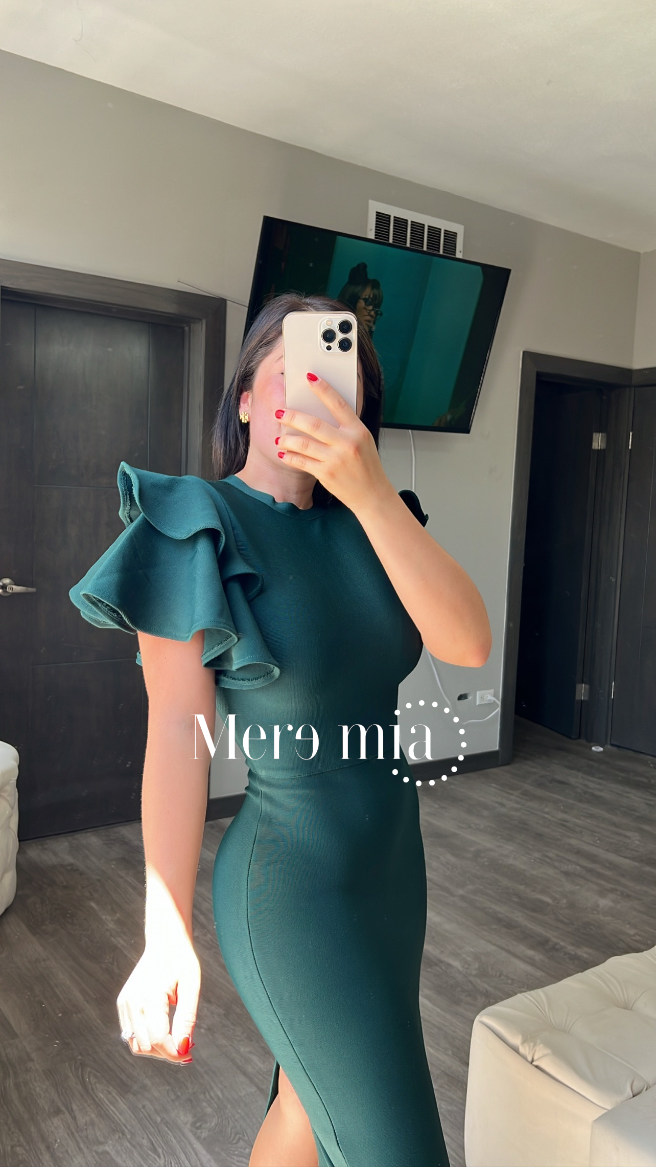 Vestido verde con mangas sueltas