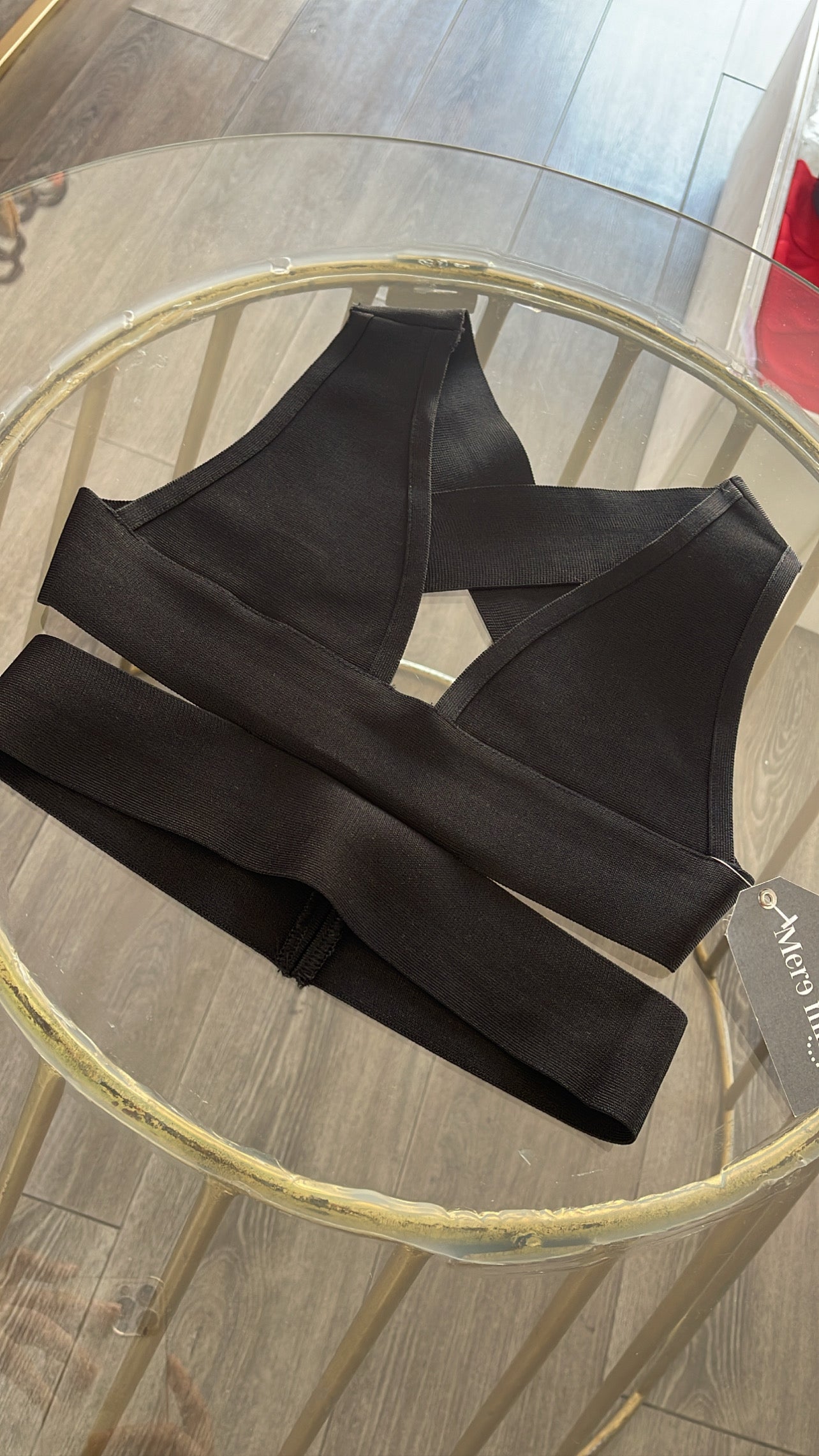 Crop top cruzado negro